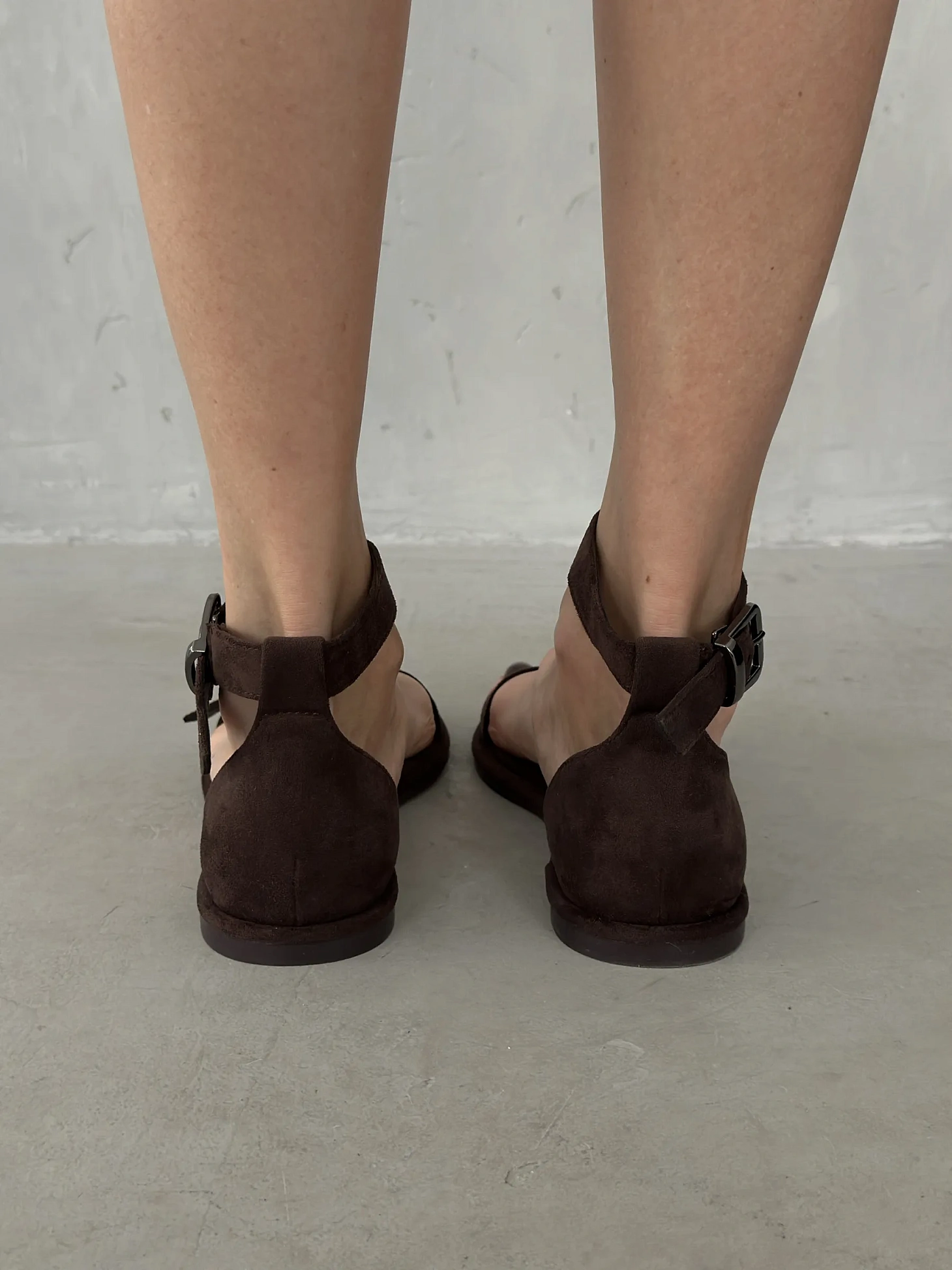 Летние босоножки женские с закрытой пяткой