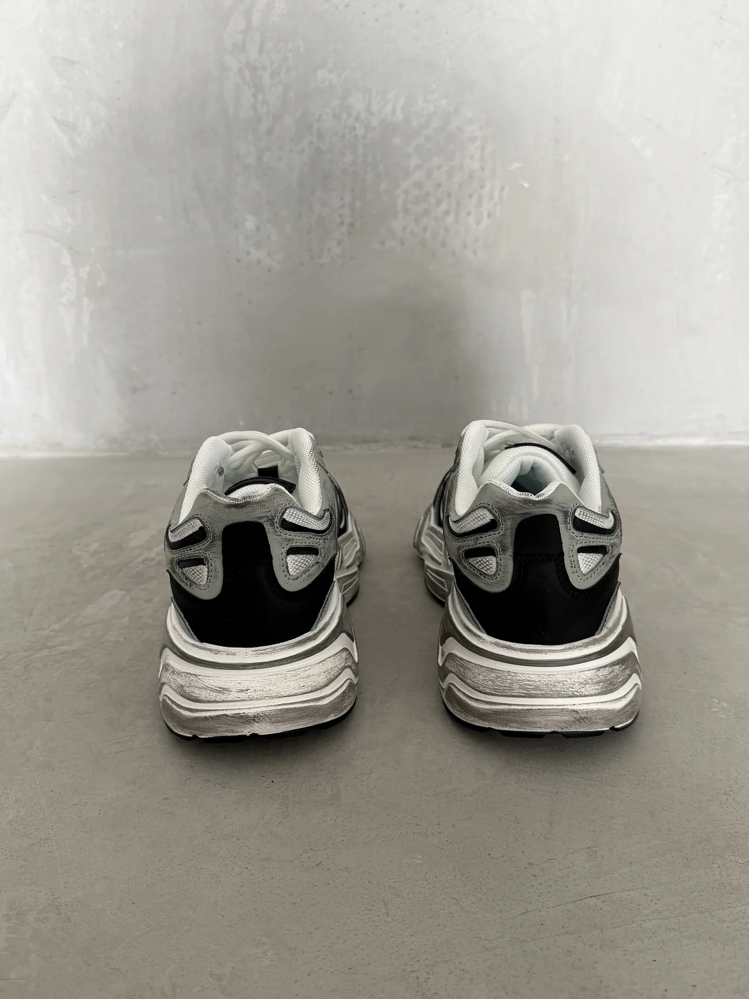 Демисезонные кроссовки мужские спортивные на высокой подошве