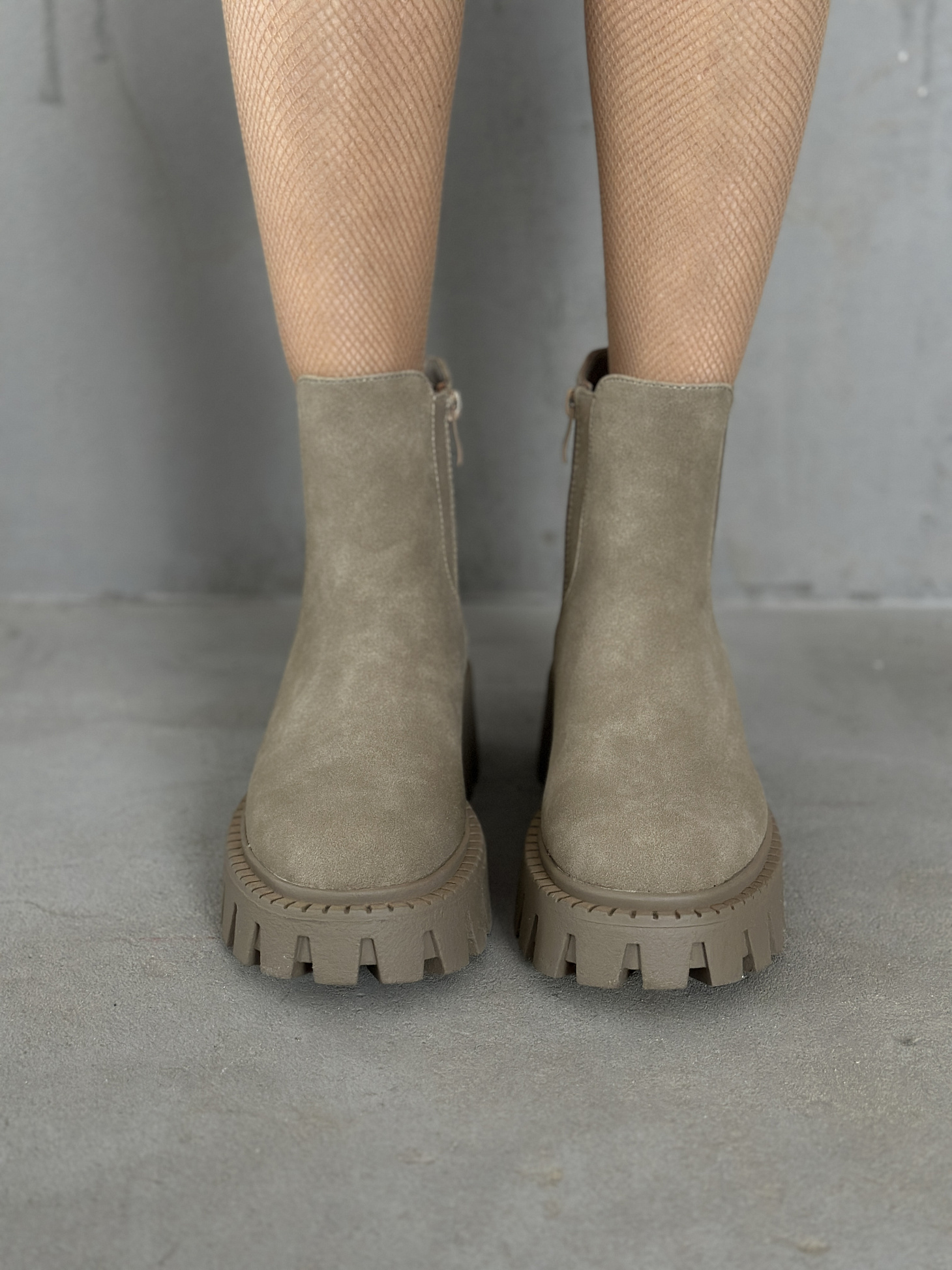 Ботинки женские экозамша 