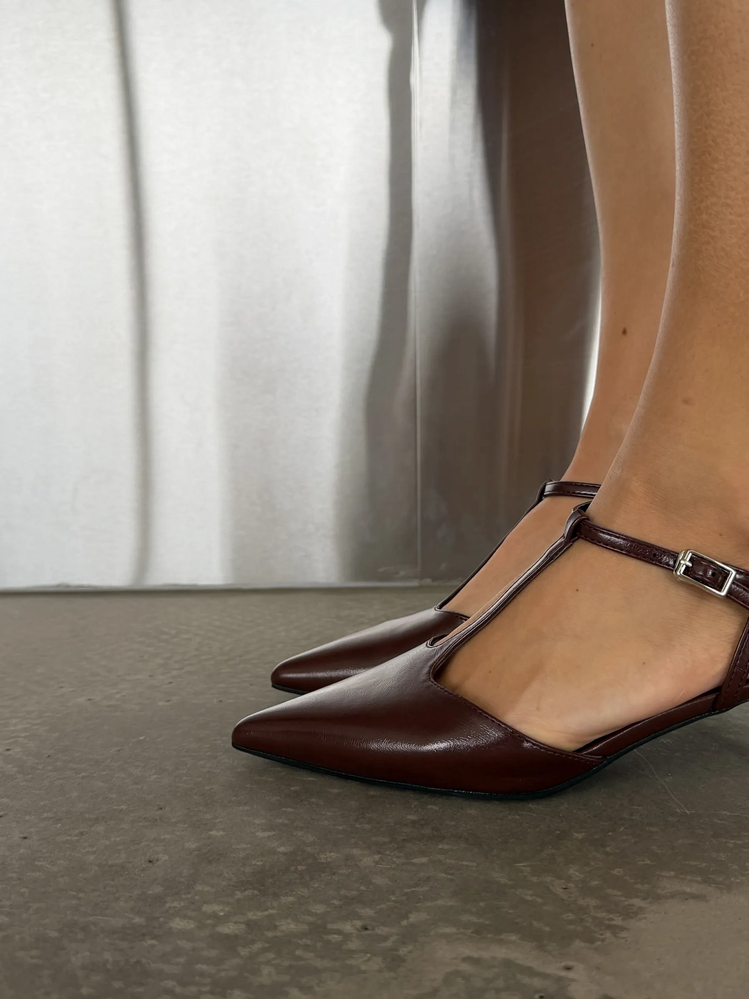 Туфли женские на каблуке с открытой пяткой вечерние