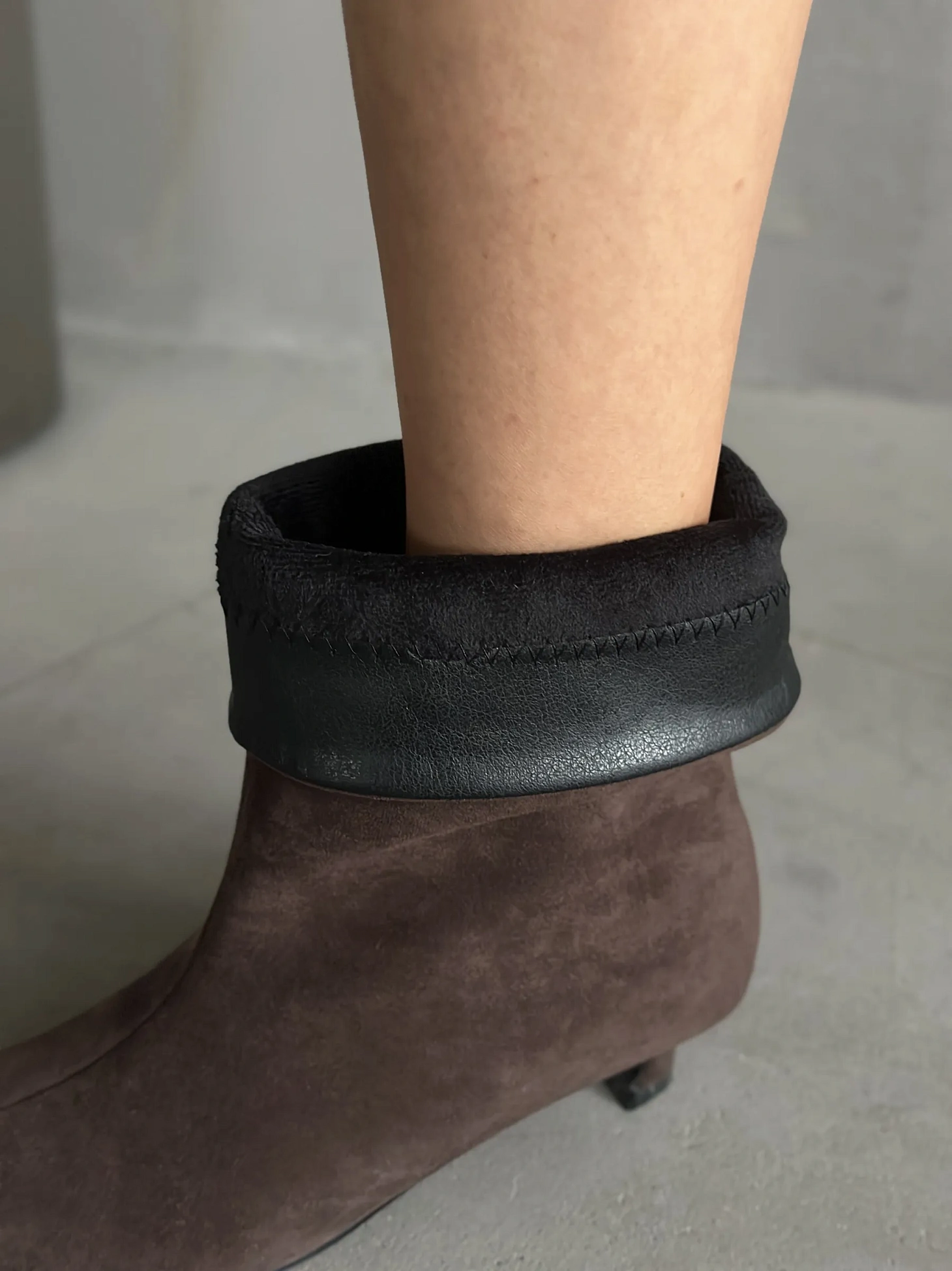 Ботильоны женские демисезонные на каблуке с острым носом