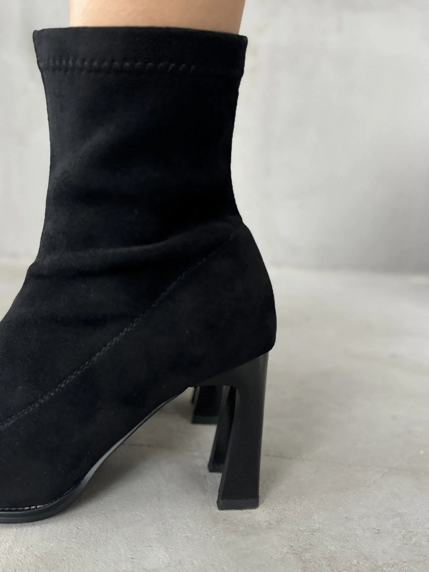 Ботильоны женские экозамша