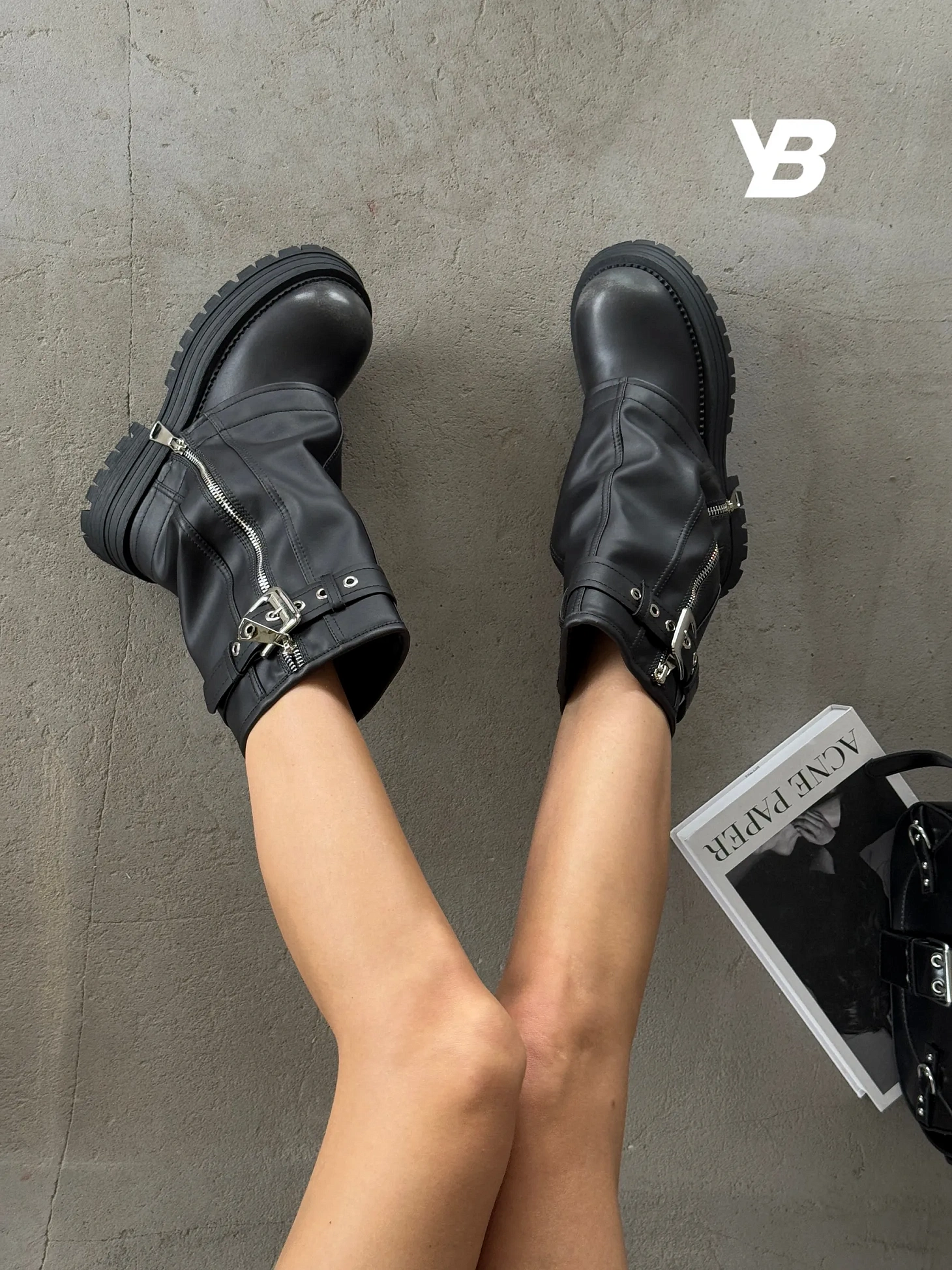 Демисезонные ботинки высокие на платформе