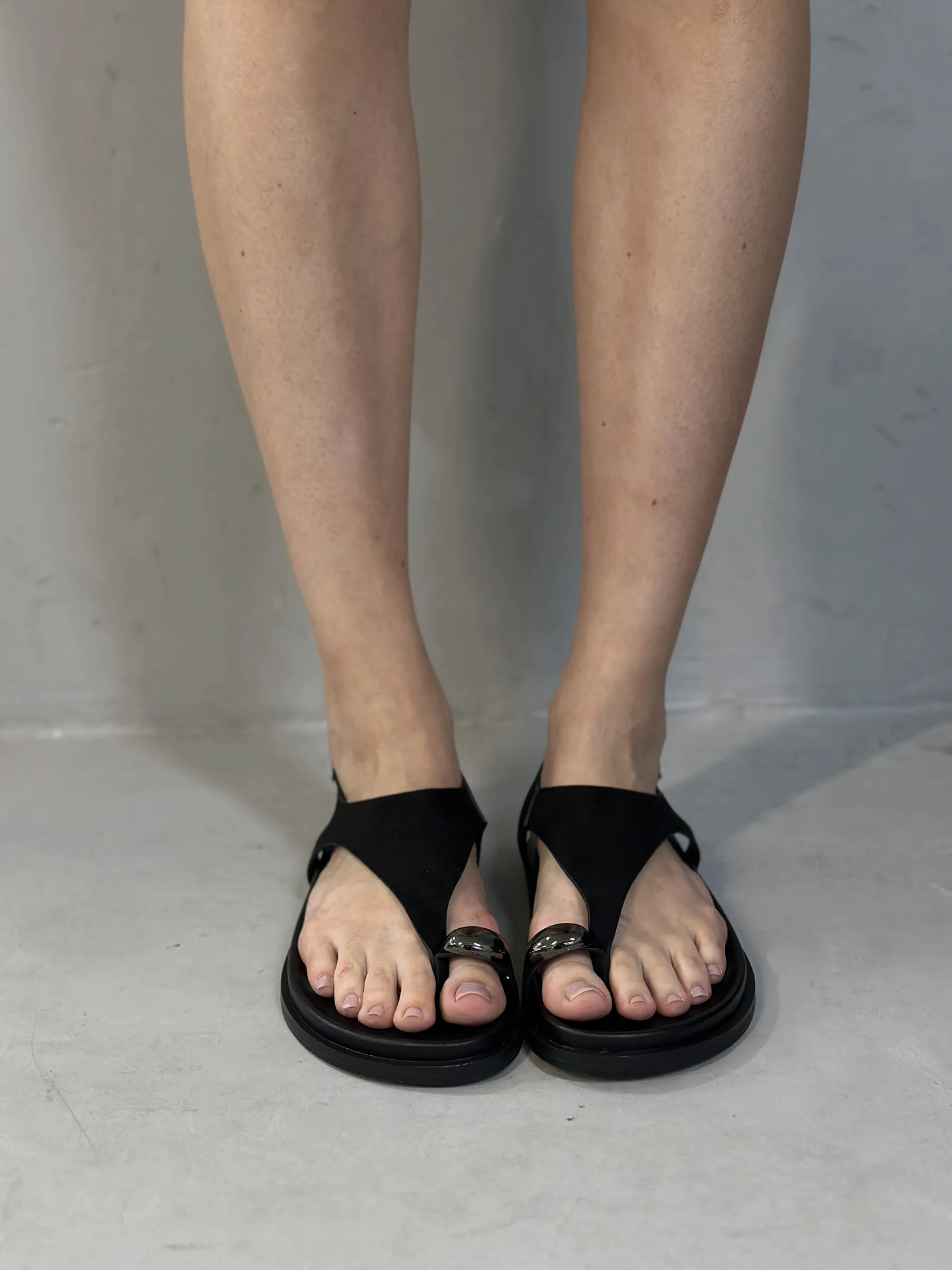 Летние босоножки женские с закрытым носом