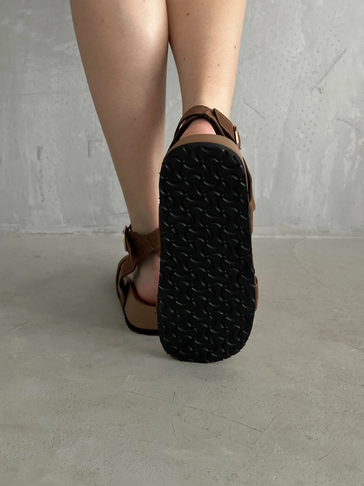 Летние босоножки на платформе