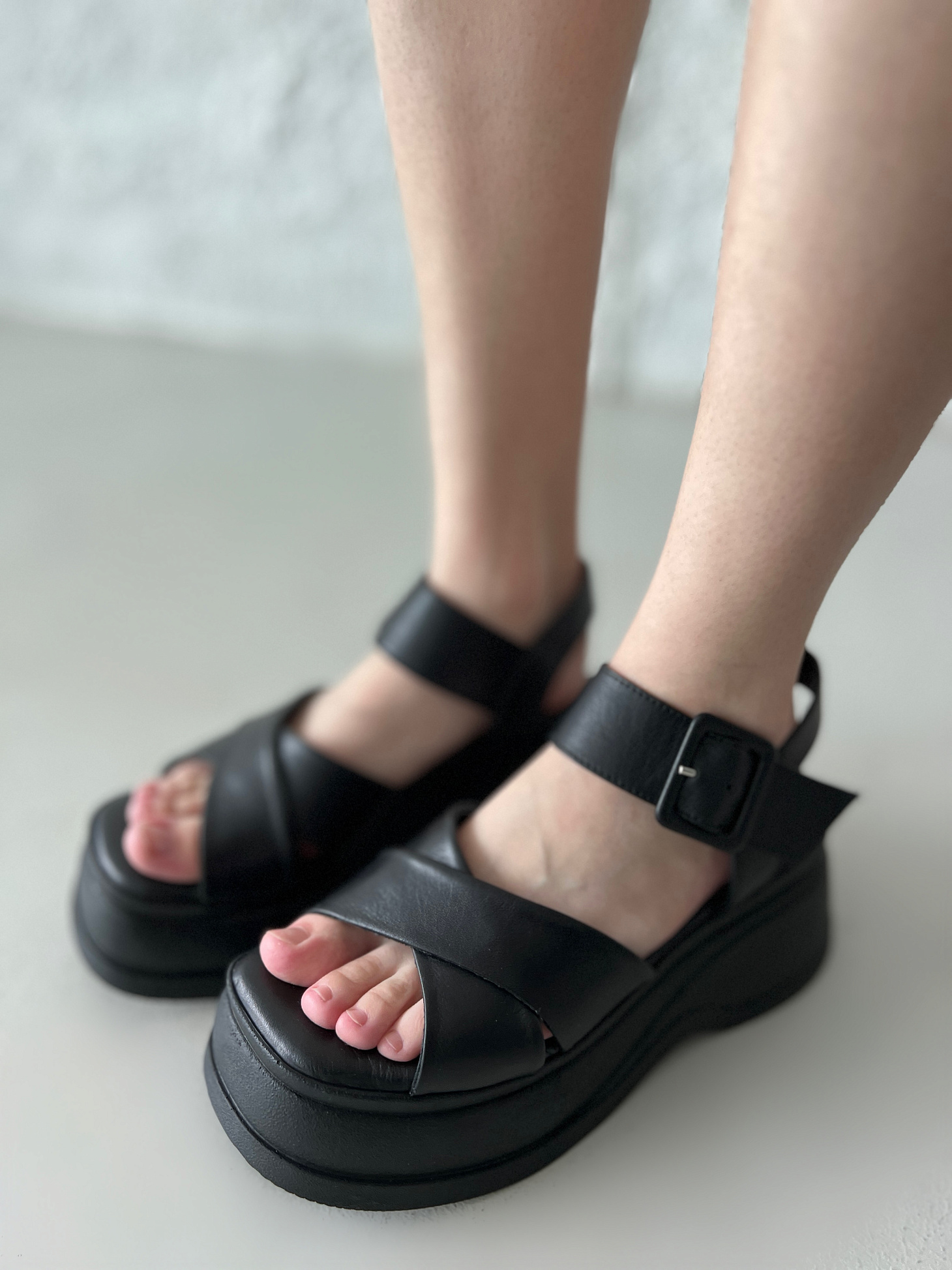 Босоножки женские кожа