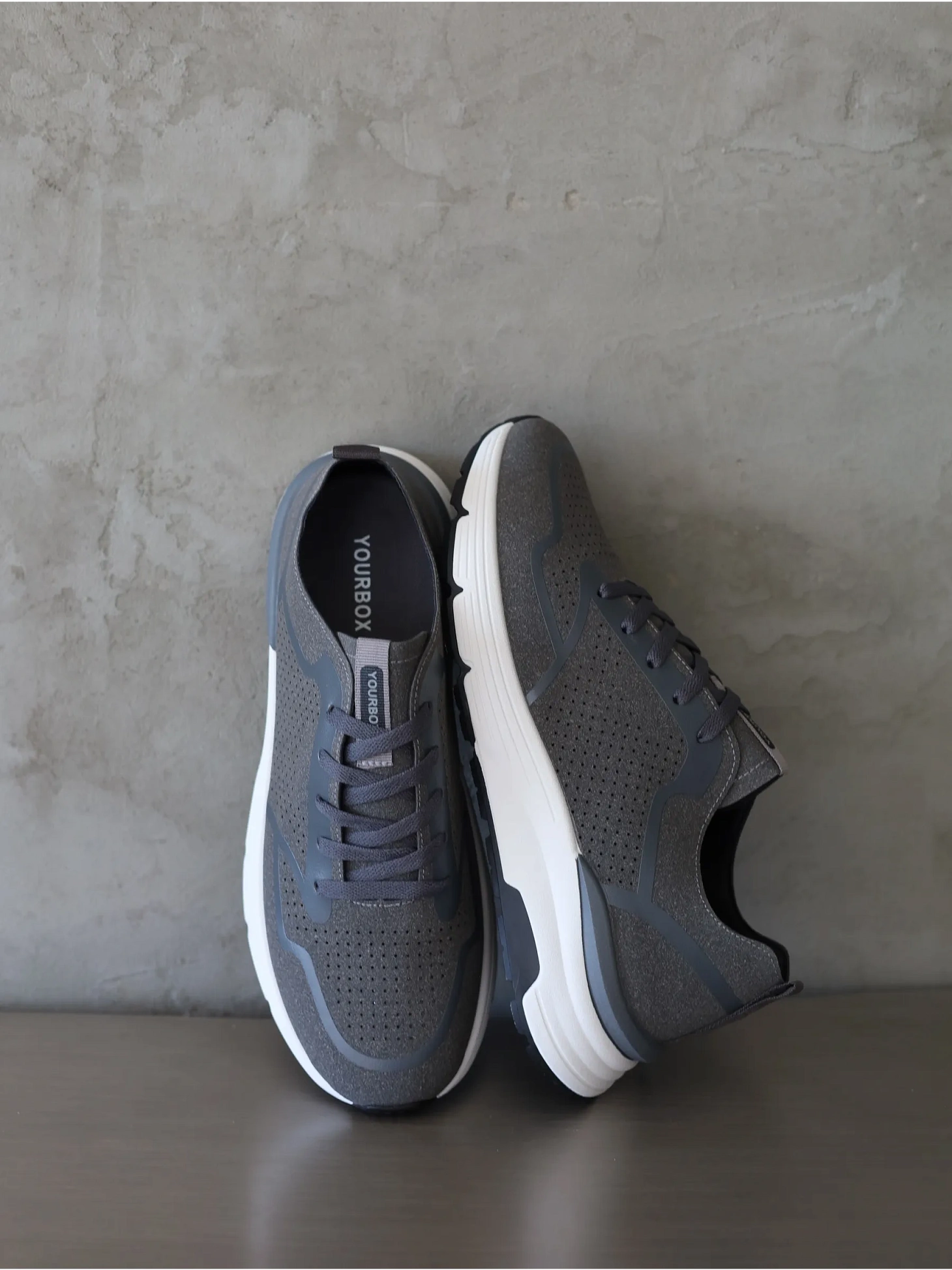 Демисезонные кроссовки мужские спортивные