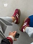 бордовый