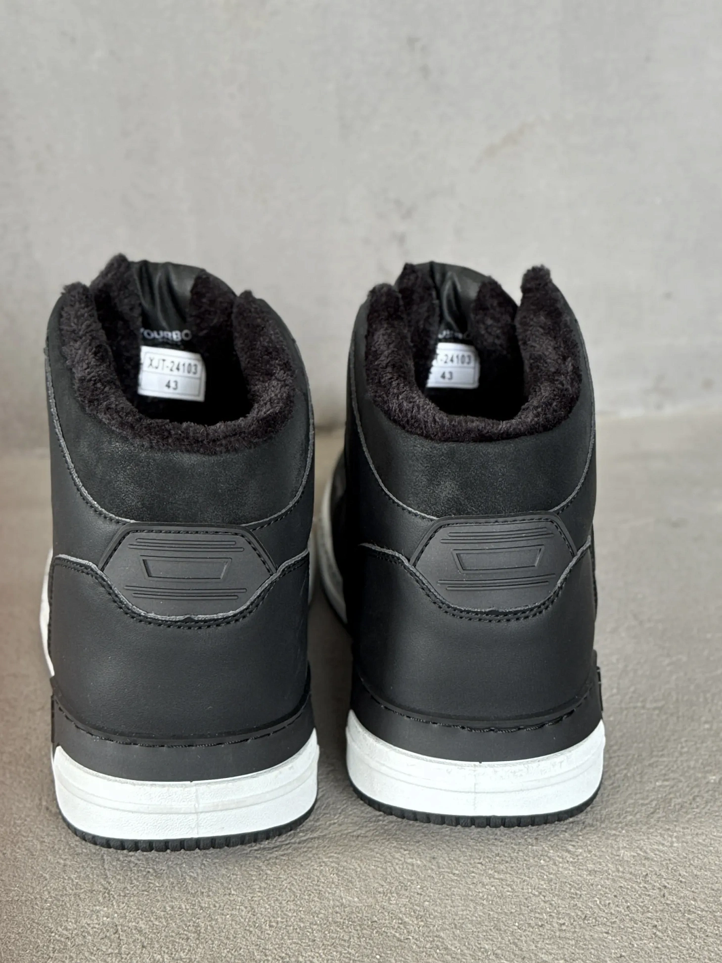 Зимние кроссовки утепленные высокие кеды