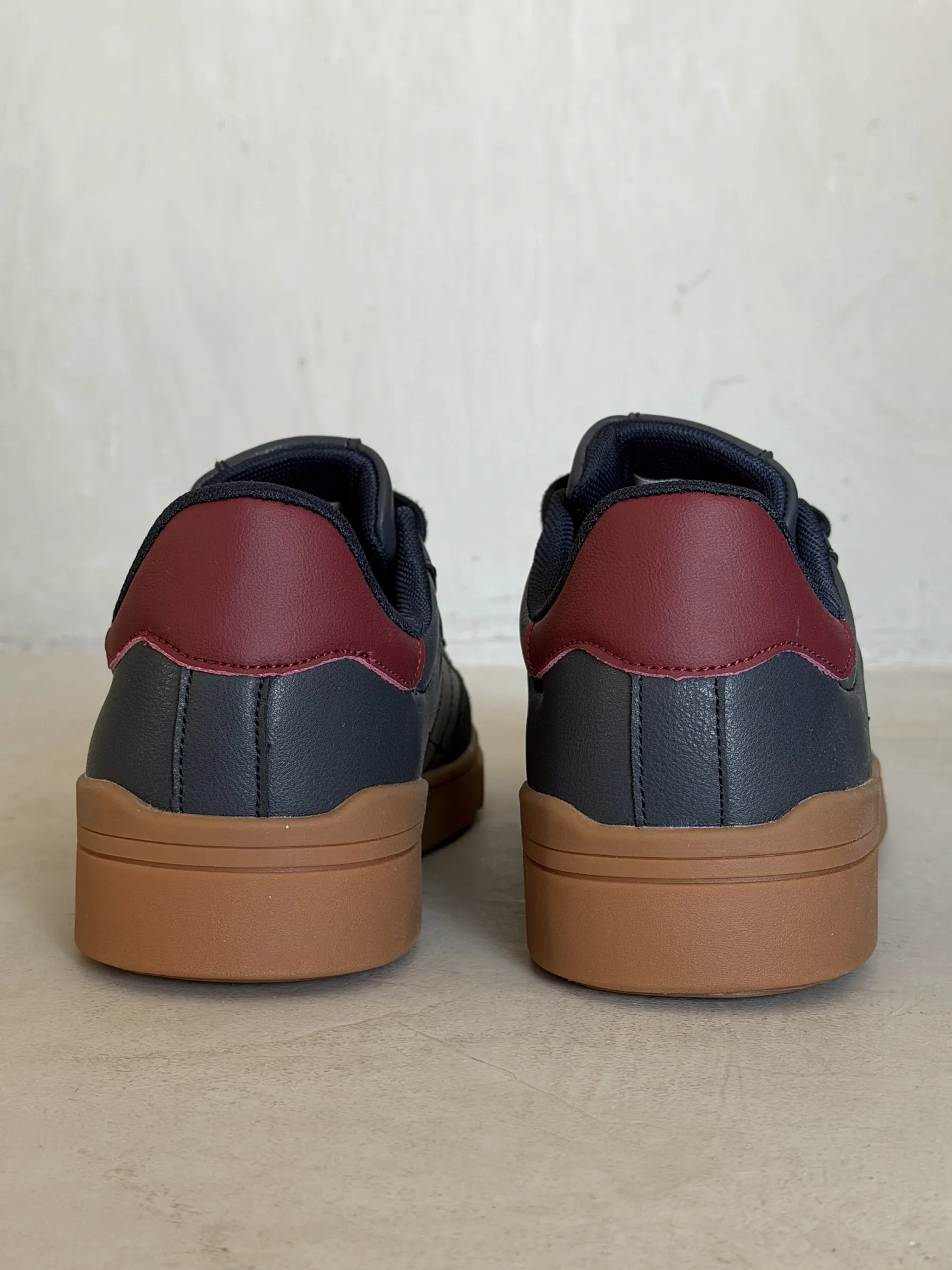 Демисезонные кроссовки мужские кеды