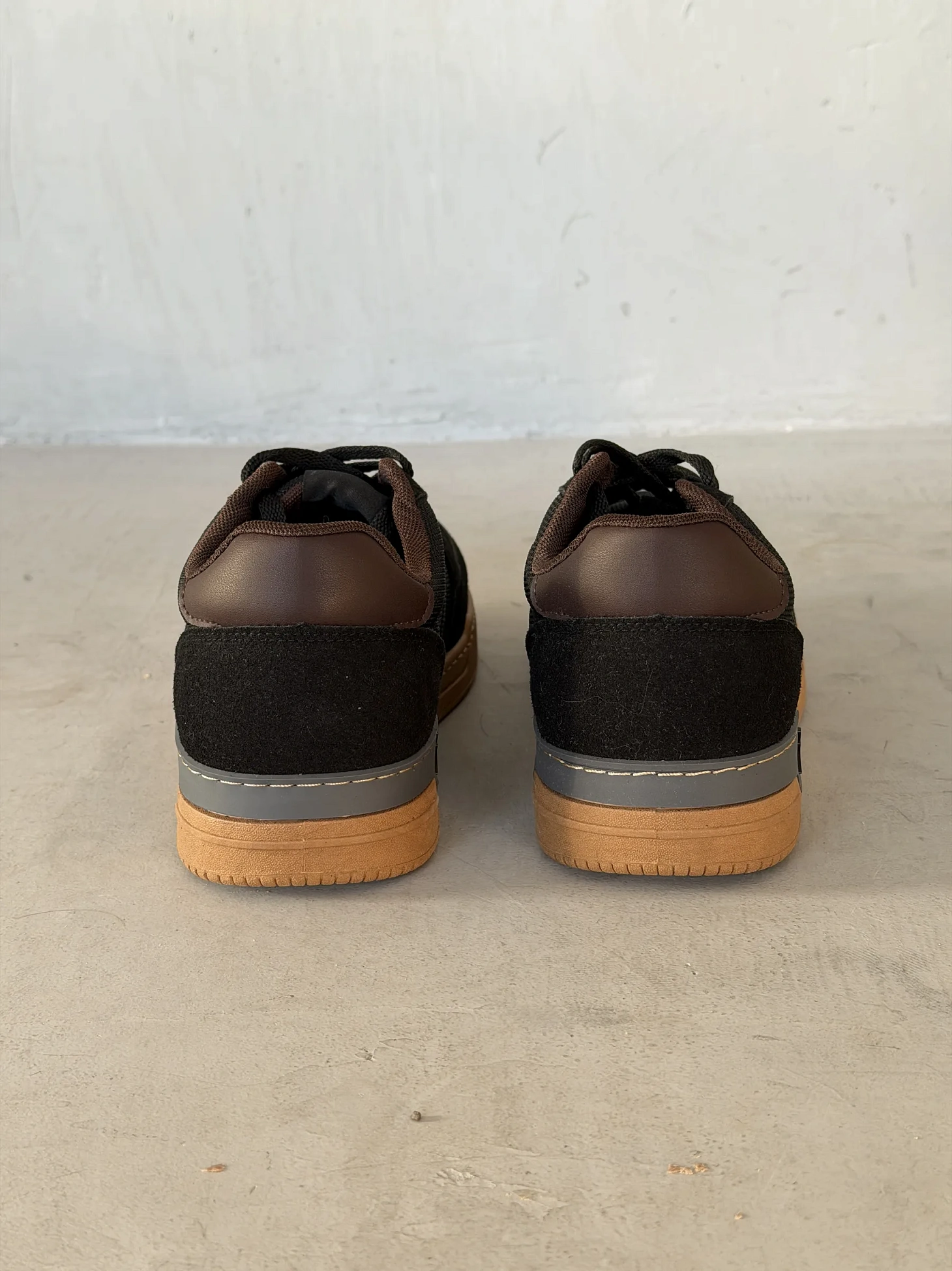 Демисезонные кроссовки мужские кеды