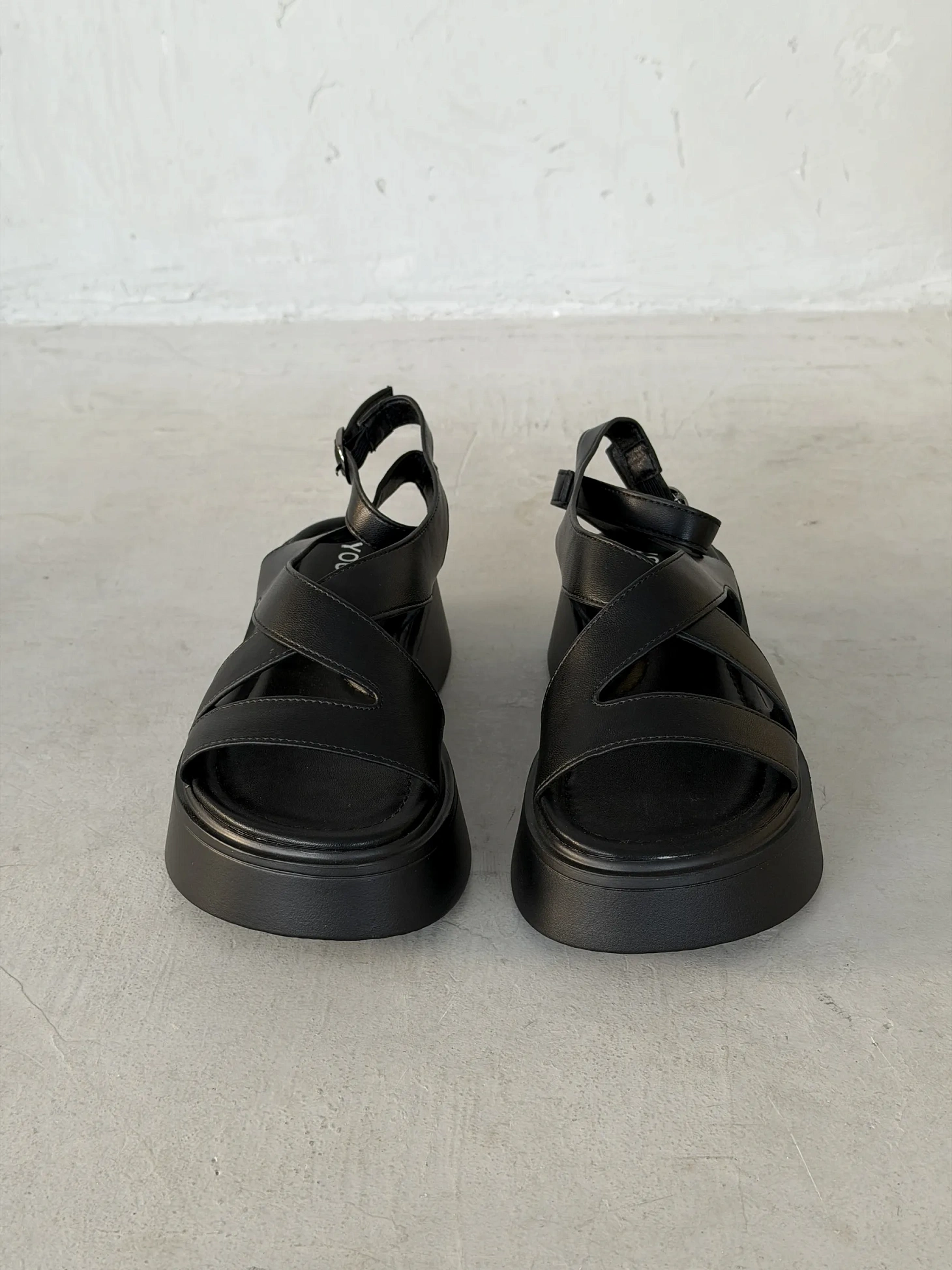 Летние босоножки на платформе