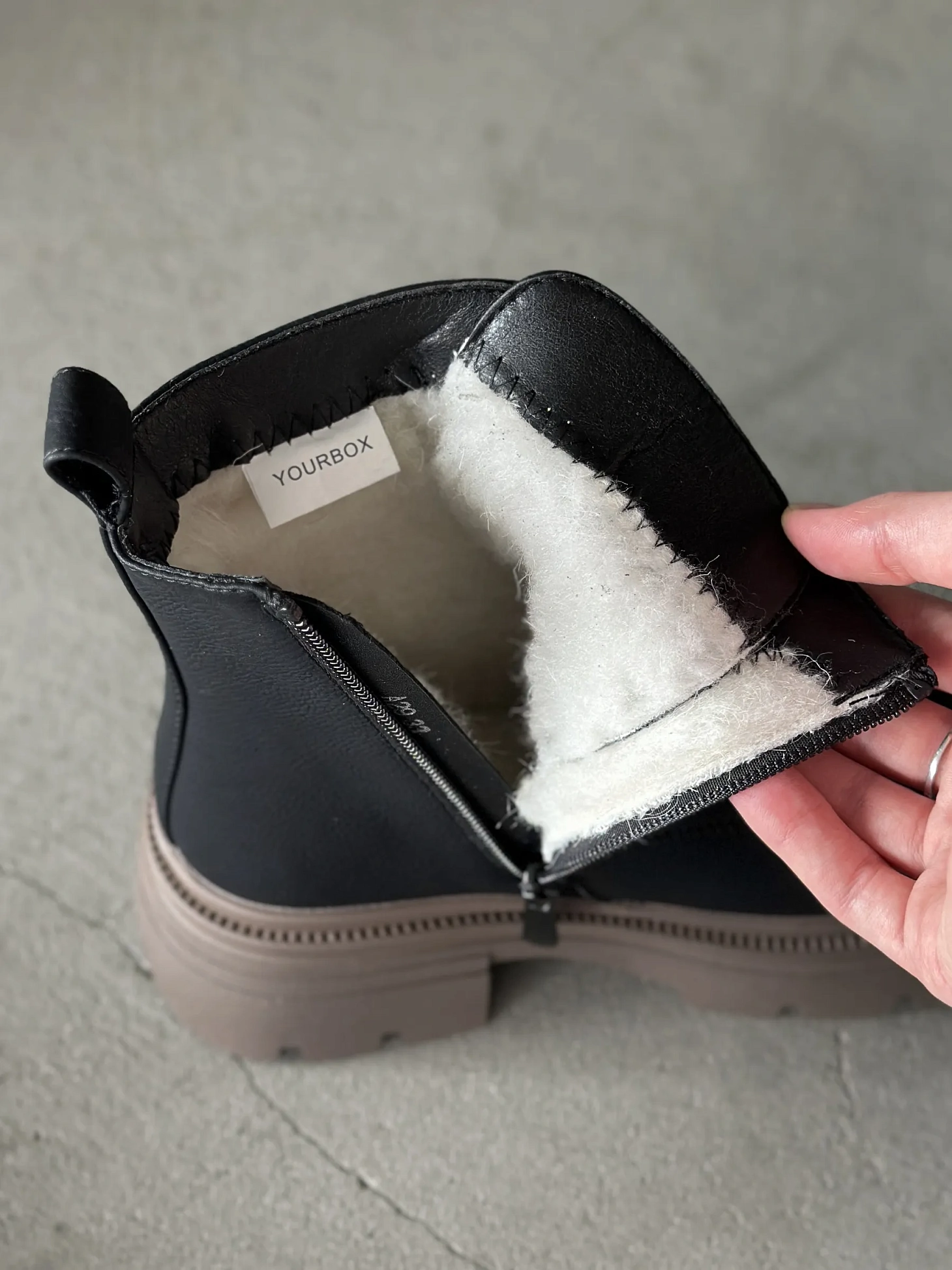 Зимние ботинки подростковые со шнуровкой берцы