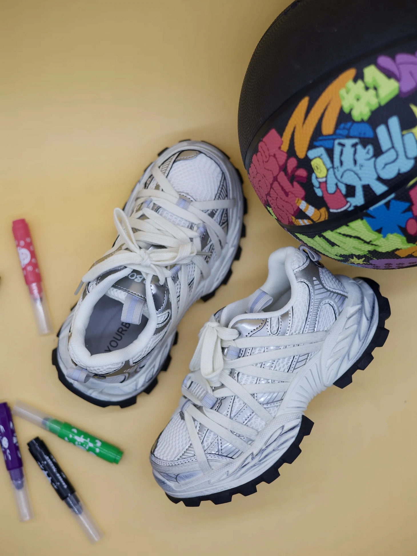 Демисезонные кроссовки детские на платформе