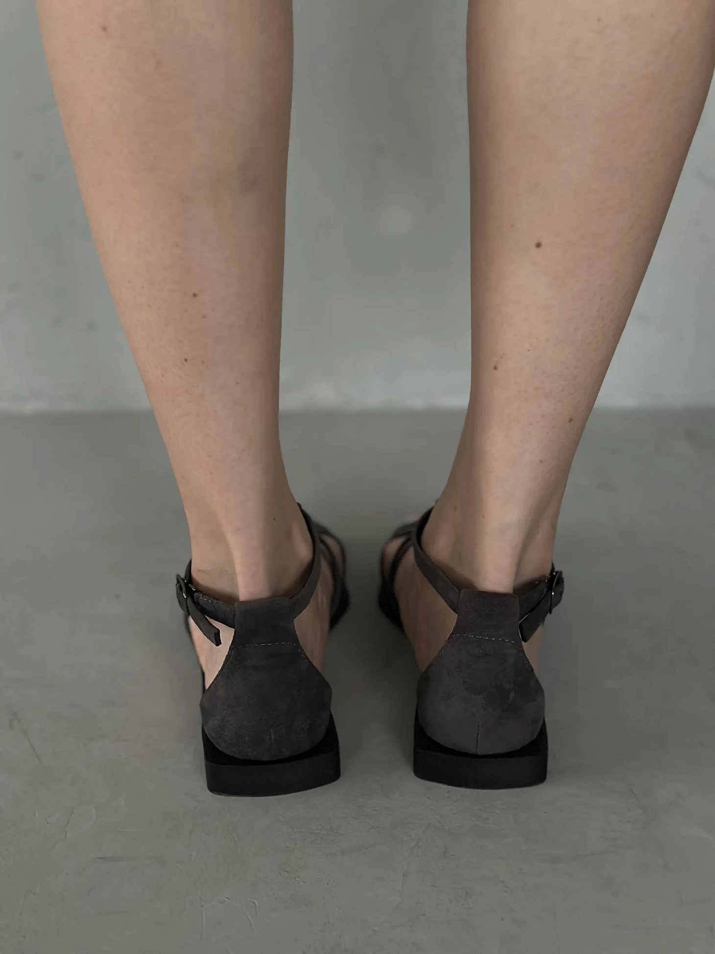 Летние босоножки женские с закрытым носом