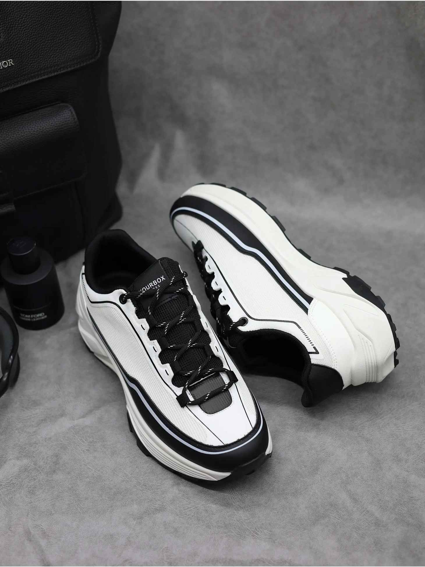 Демисезонные кроссовки спортивные