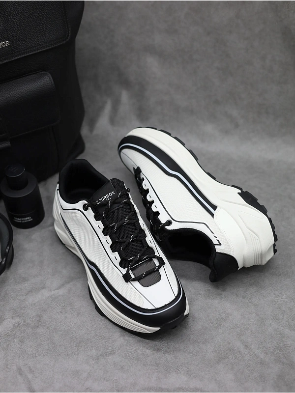 Демисезонные кроссовки спортивные