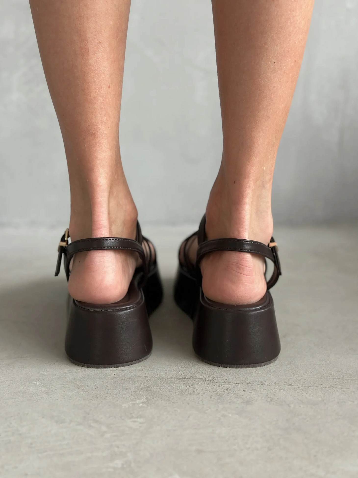 Летние босоножки женские на платформе
