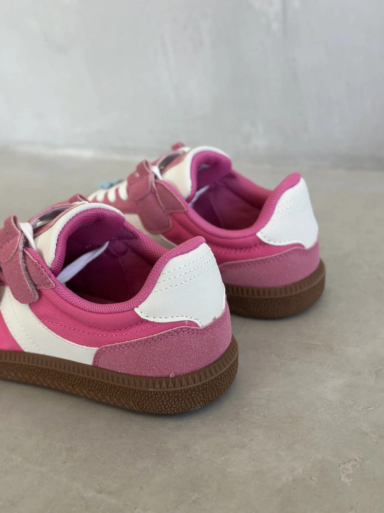 Демисезонные кроссовки детские на платформе