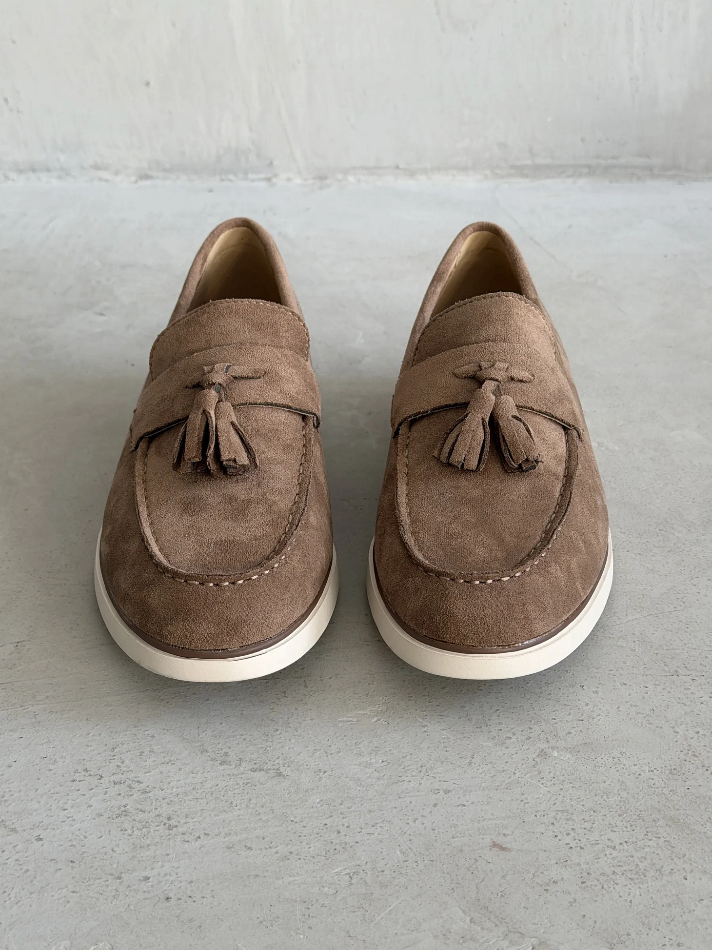 Замшевые лоферы мужские классические на платформе