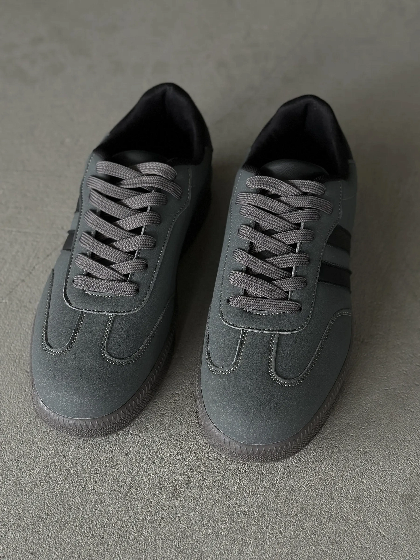 Демисезонные кроссовки мужские кеды