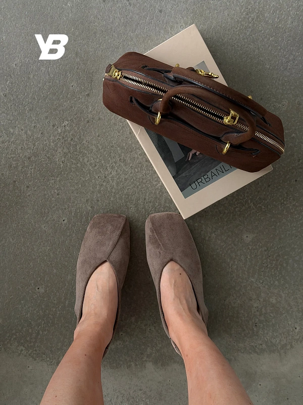 Туфли на каблуке с открытой пяткой лодочки