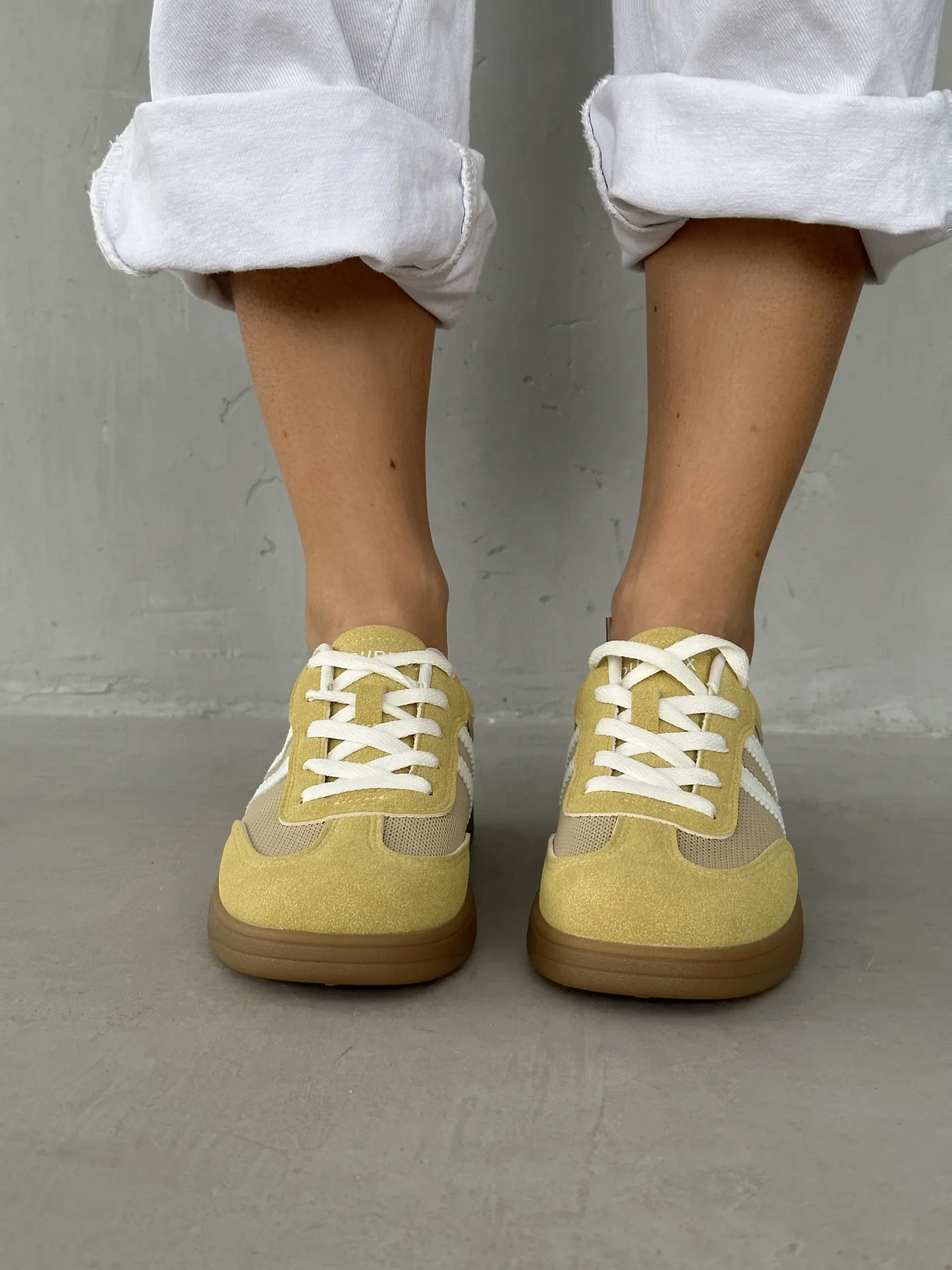 Кроссовки женские весна дышащие спортивные