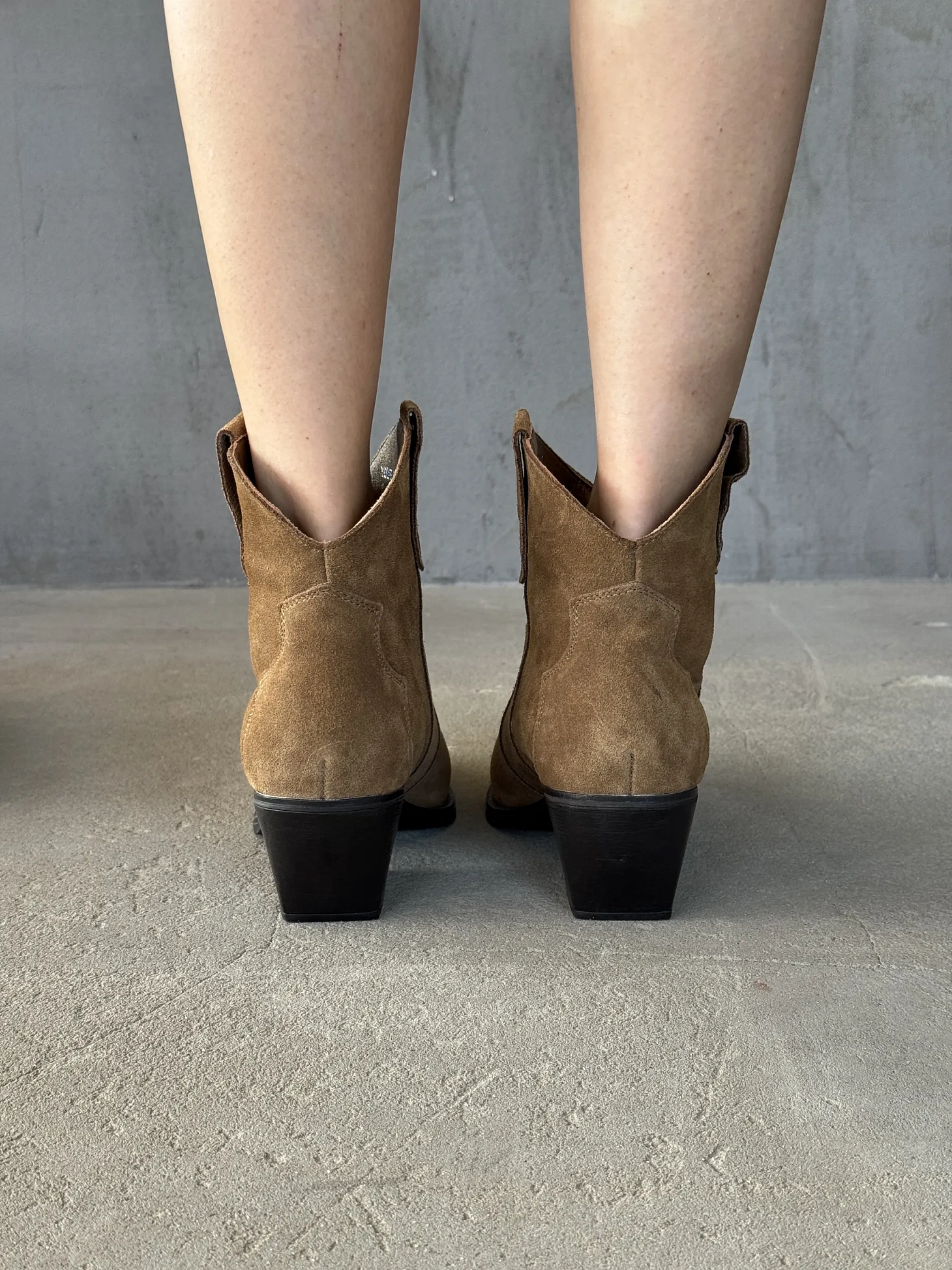 Казаки женские натуральная замша