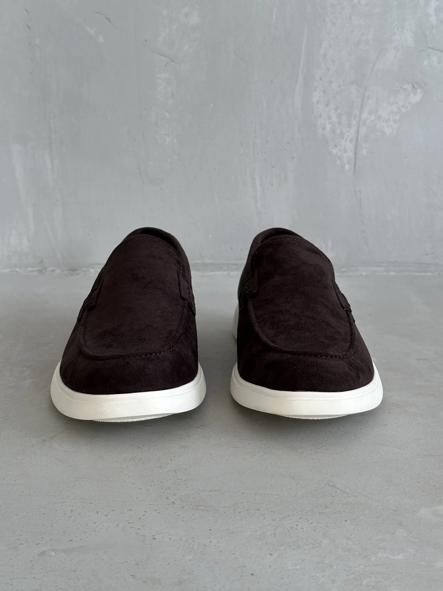 Замшевые лоферы мужские классические на платформе