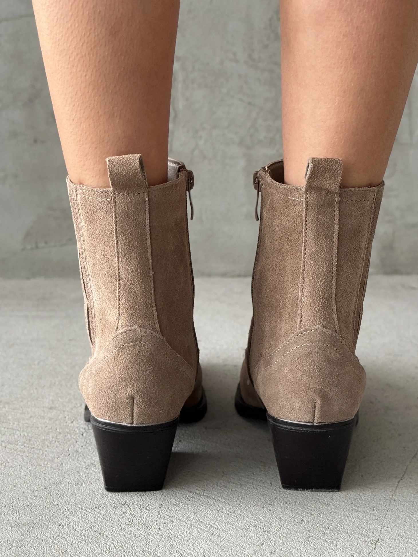 Казаки женские натуральная замша