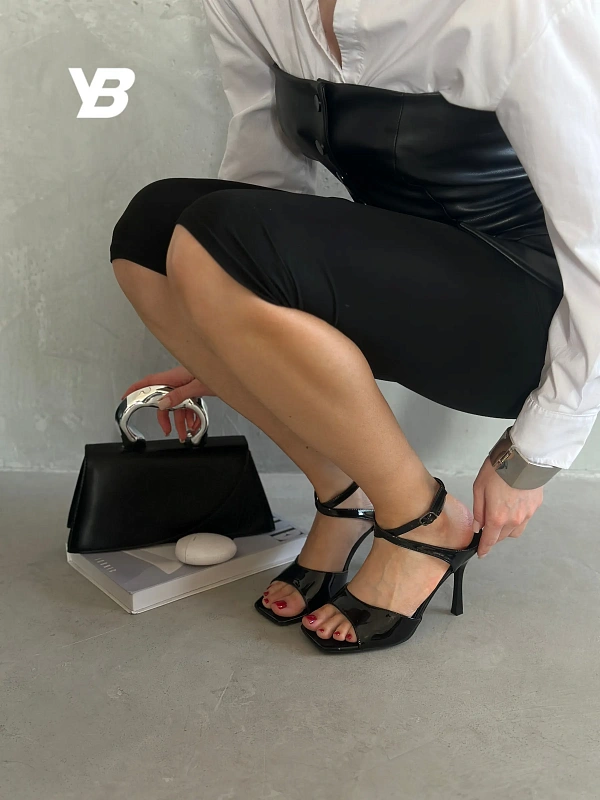 Летние босоножки женские на высоком каблуке