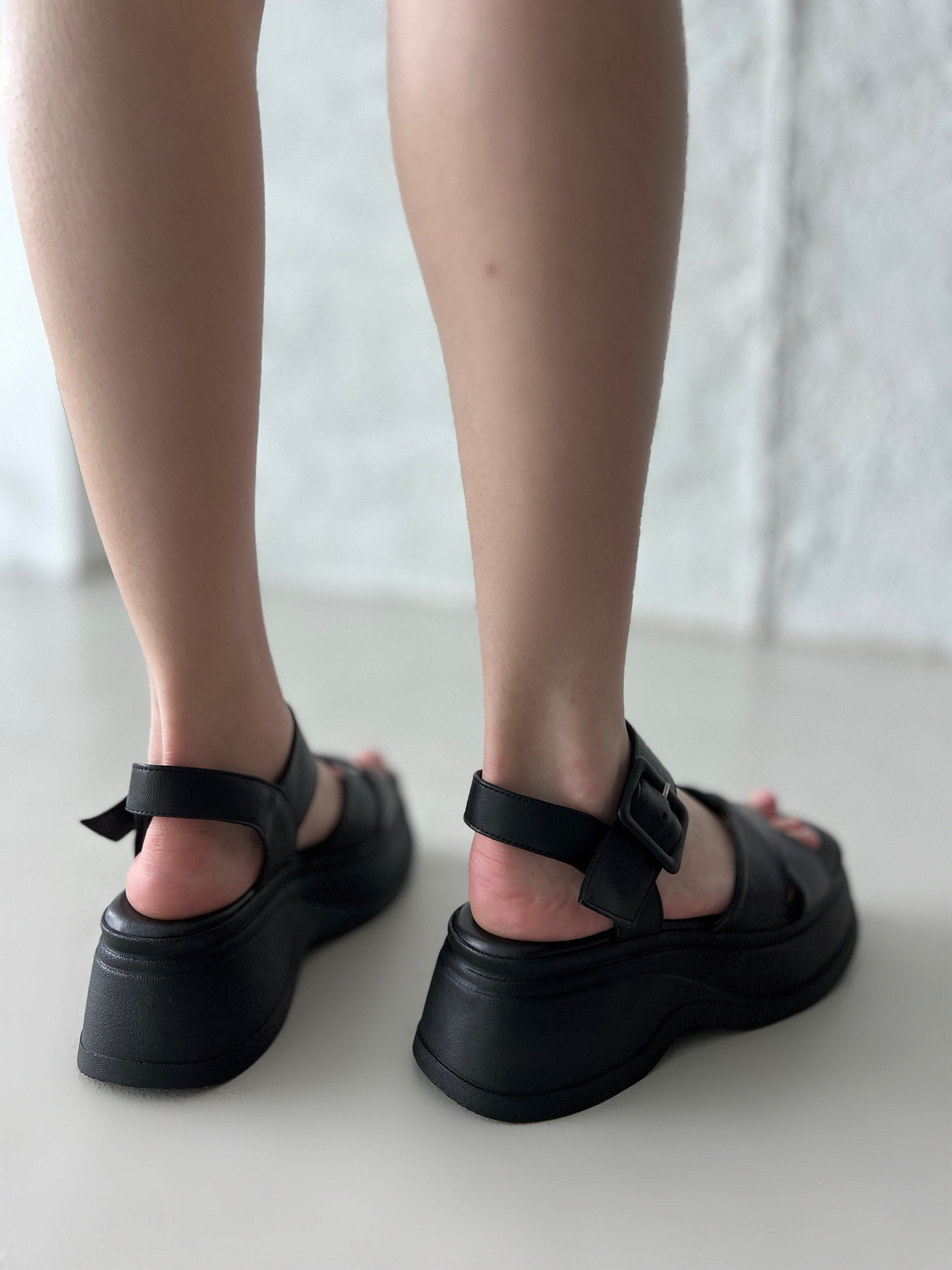 Босоножки женские кожа