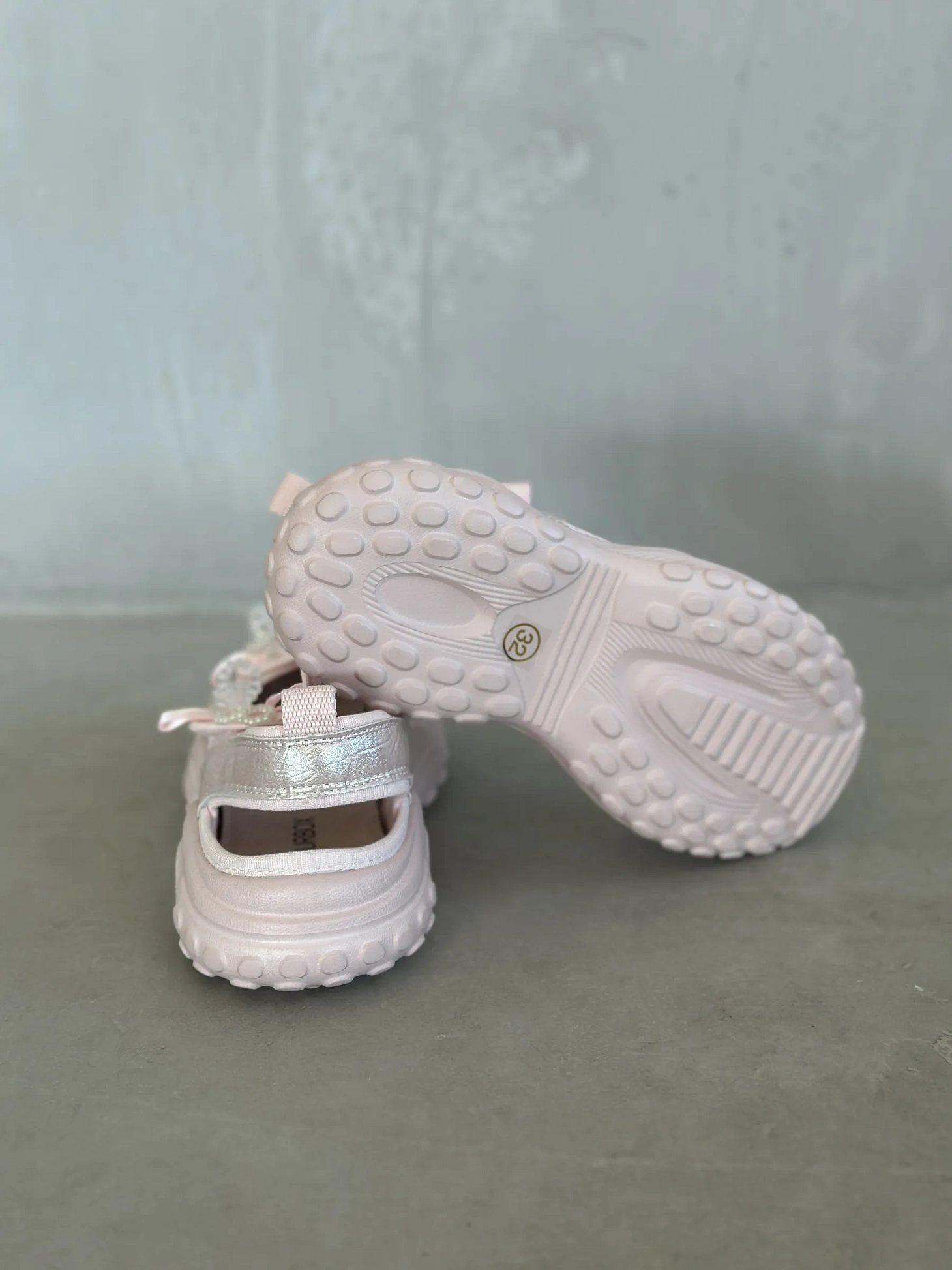 Летние босоножки подростковые на платформе