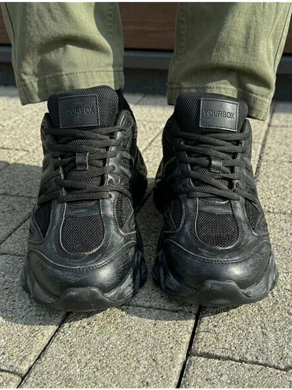 Демисезонные кроссовки мужские спортивные на высокой подошве