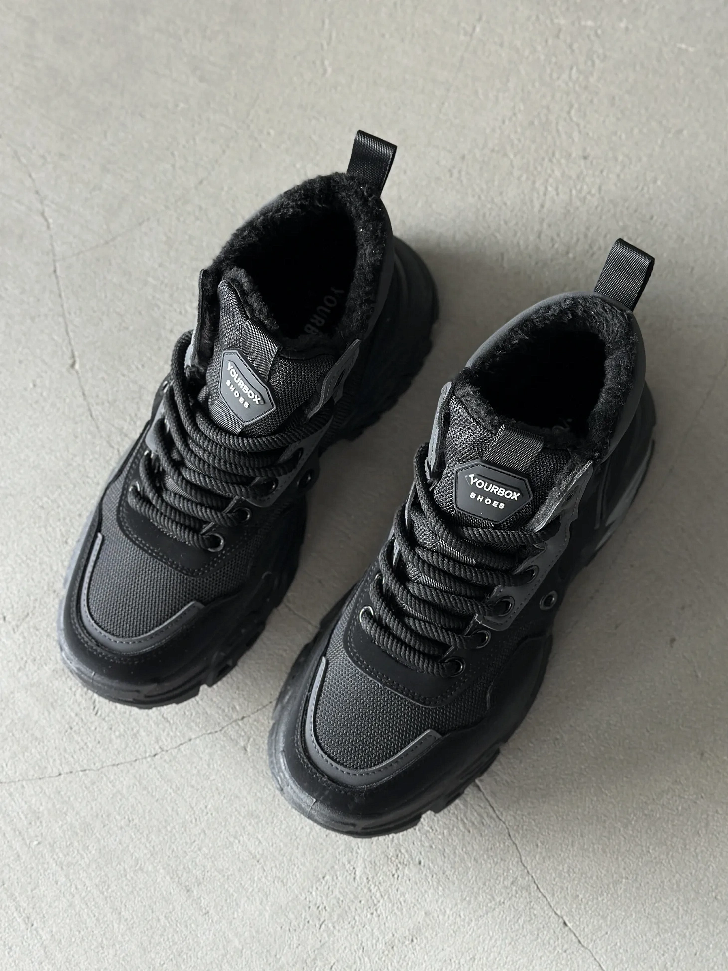 Зимние кроссовки утепленные высокие кеды