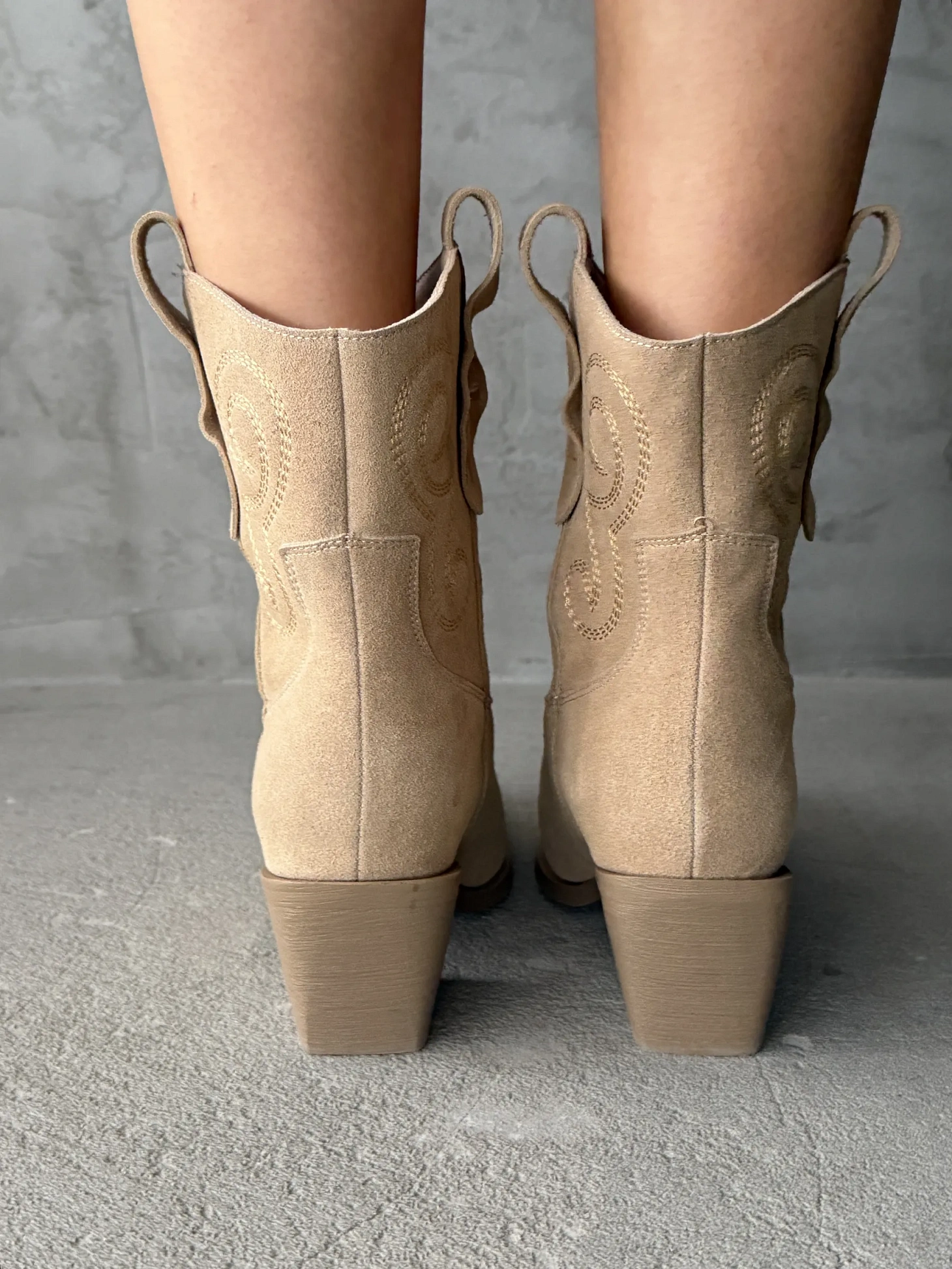 Казаки женские натуральная замша