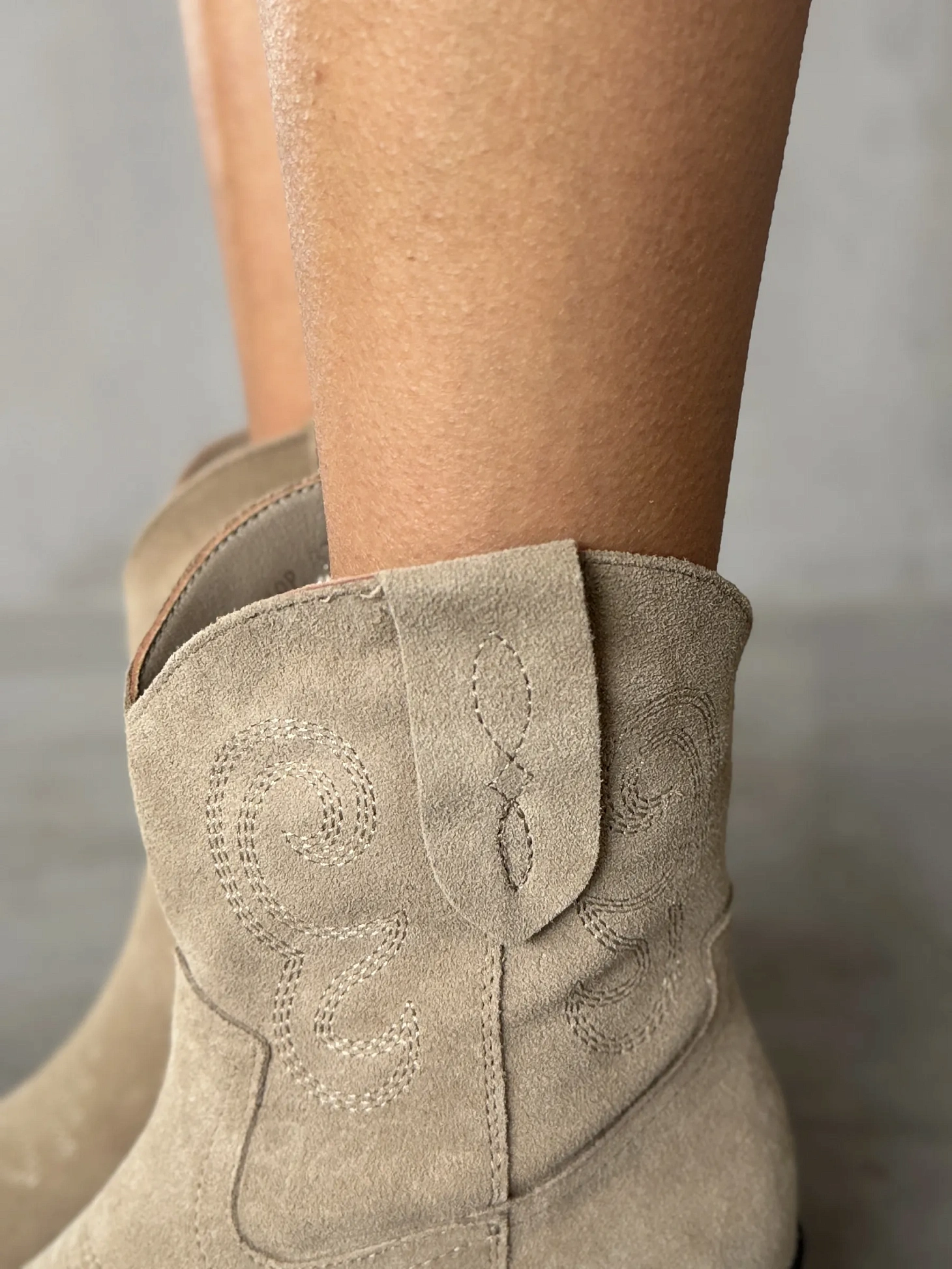 Казаки женские натуральная замша