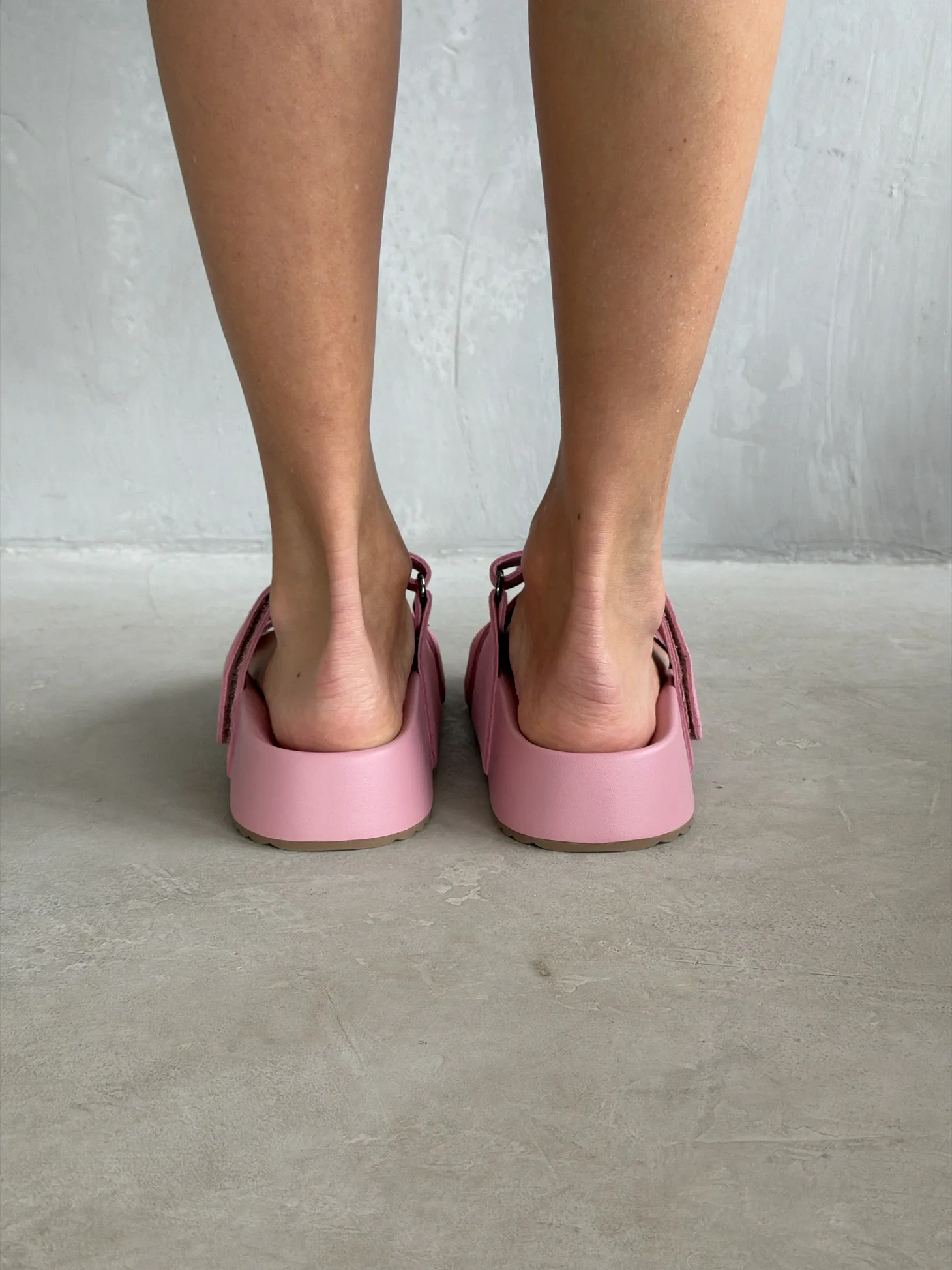 Летние босоножки женские на платформе