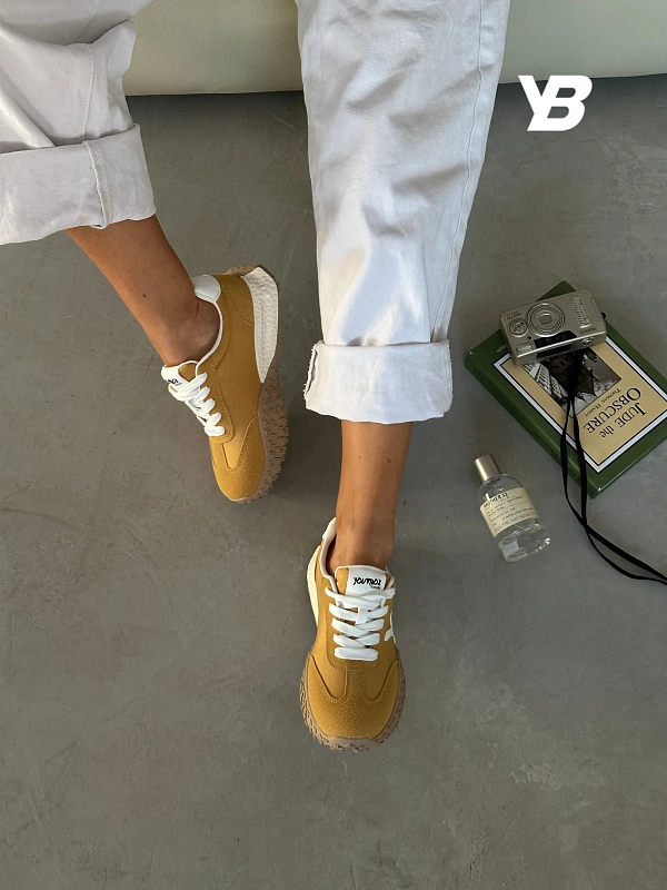 Кроссовки на платформе спортивные