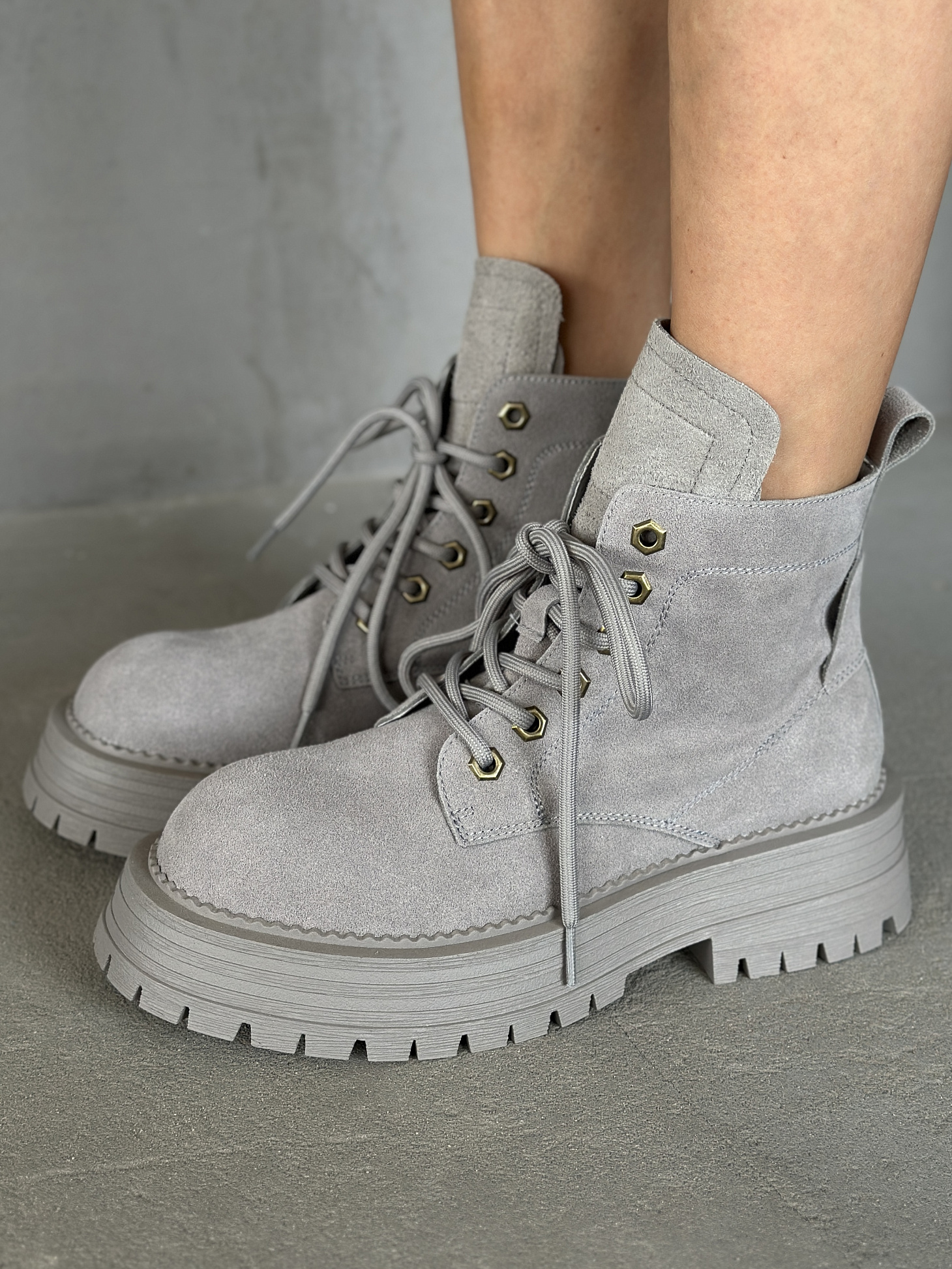 Ботинки женские натуральная замша