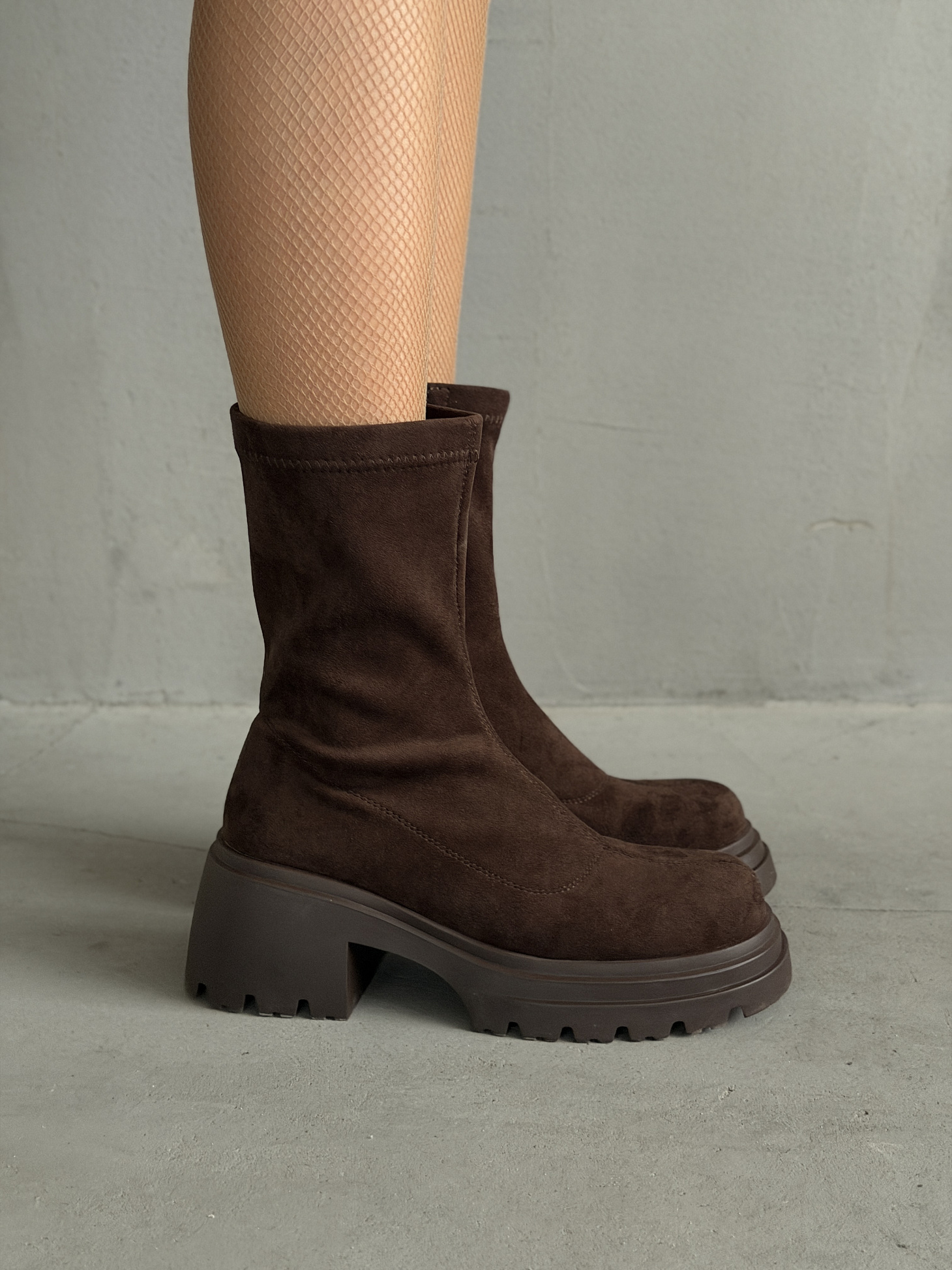 Ботинки женские экозамша