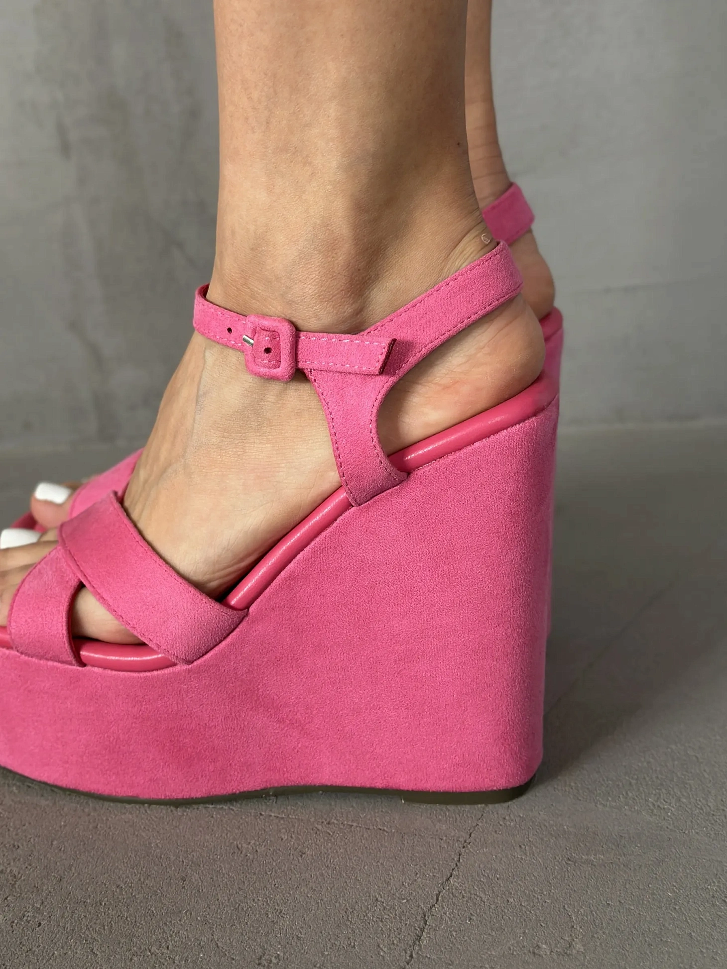 Босоножки женские экозамша