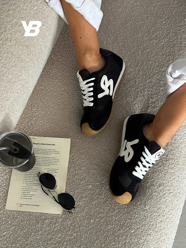 Кроссовки женские весна дышащие спортивные