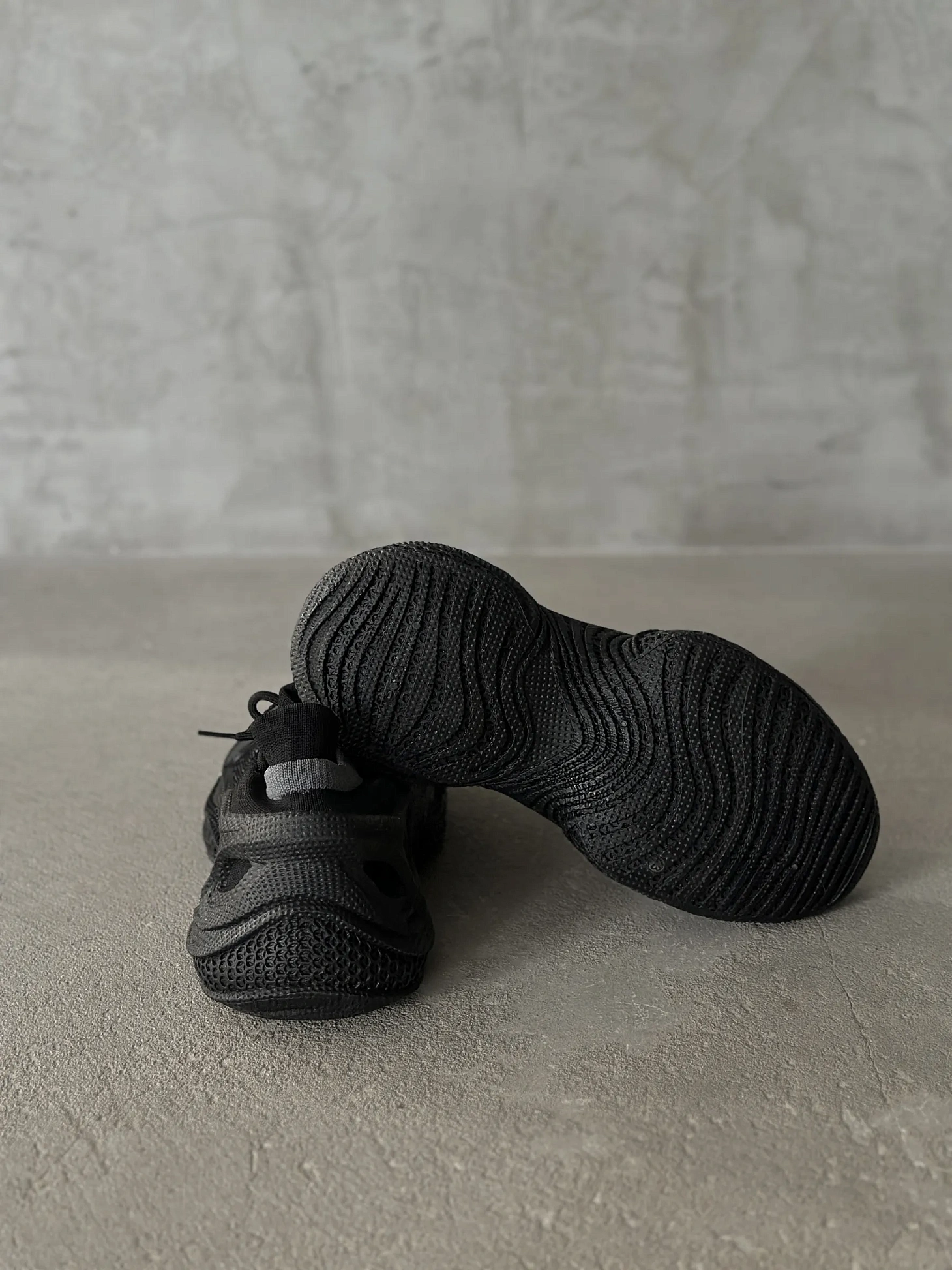 Демисезонные кроссовки мужские спортивные