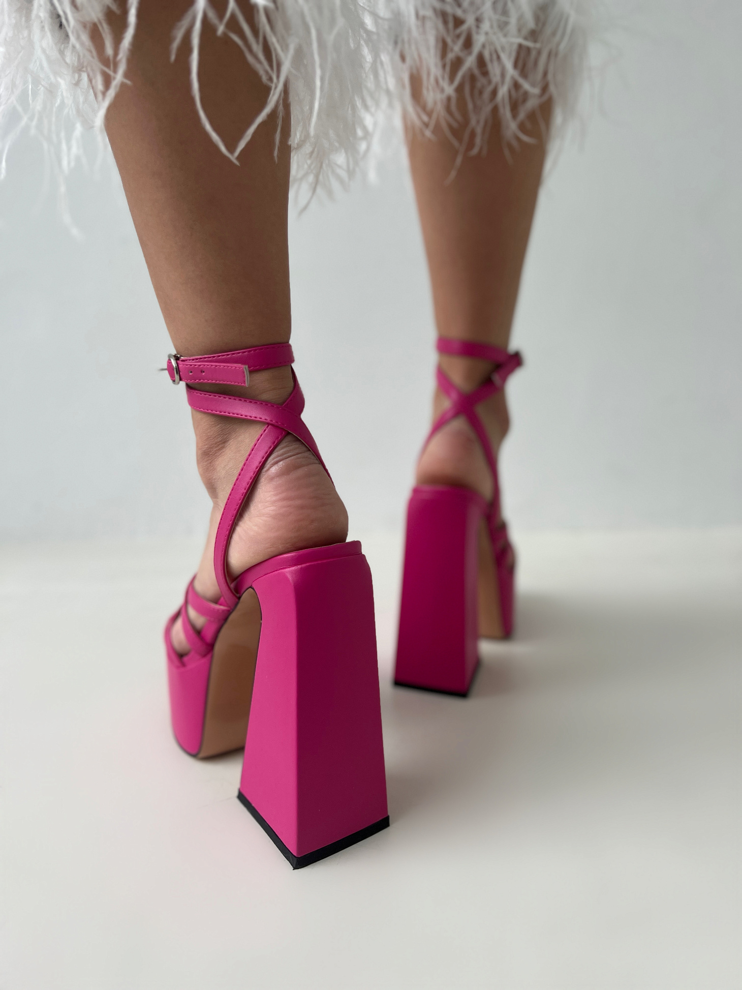 Босоножки женские кожа