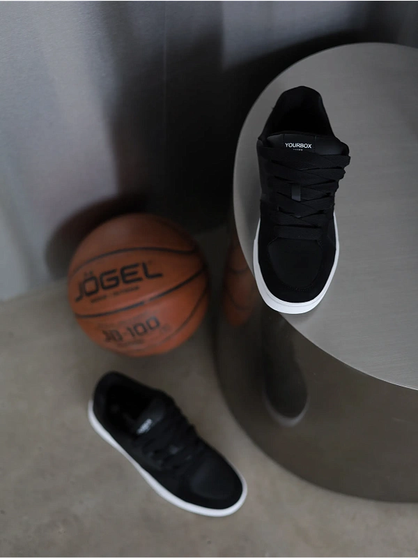 Демисезонные кроссовки высокие кеды