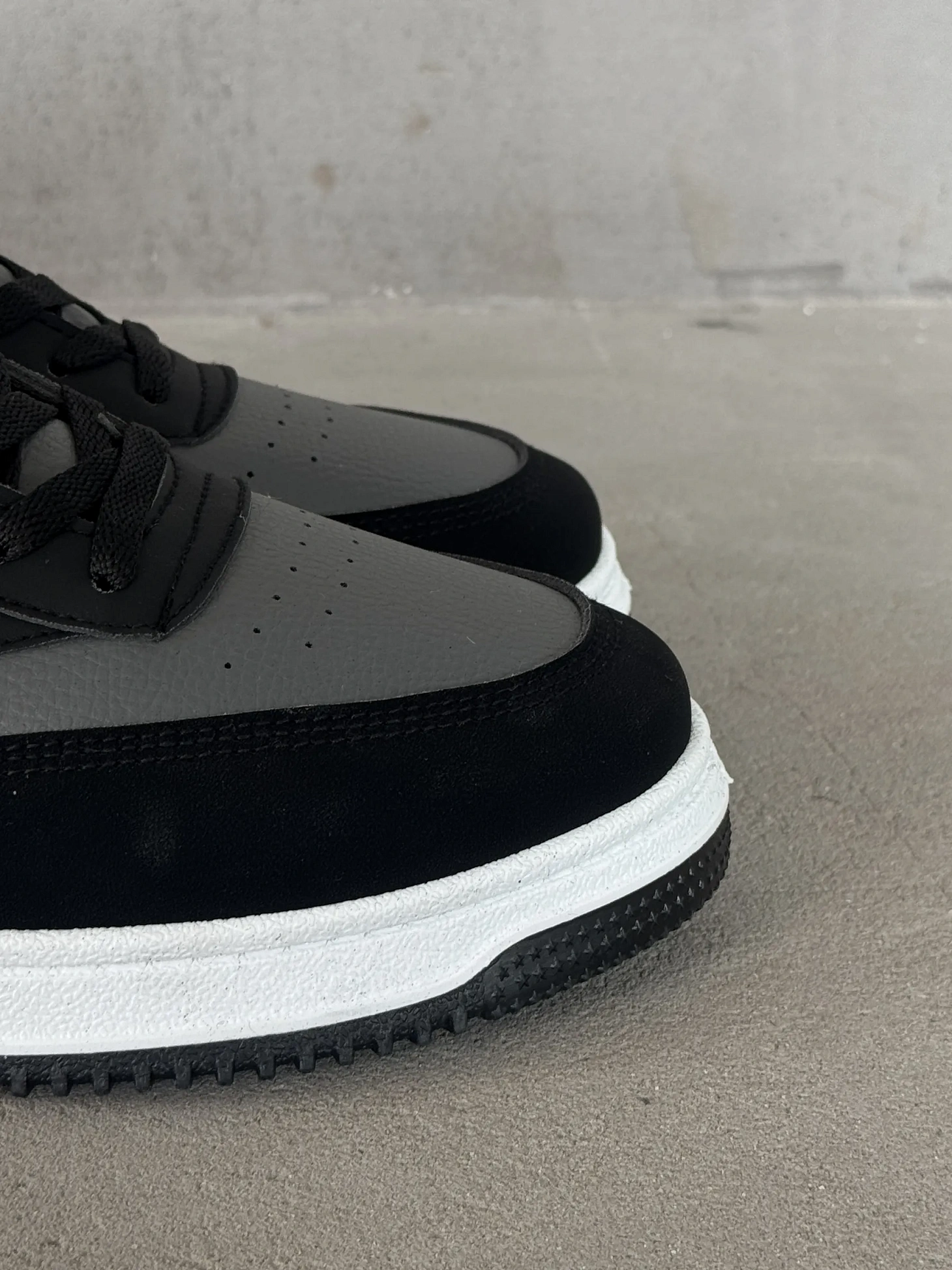 Зимние кроссовки утепленные высокие кеды