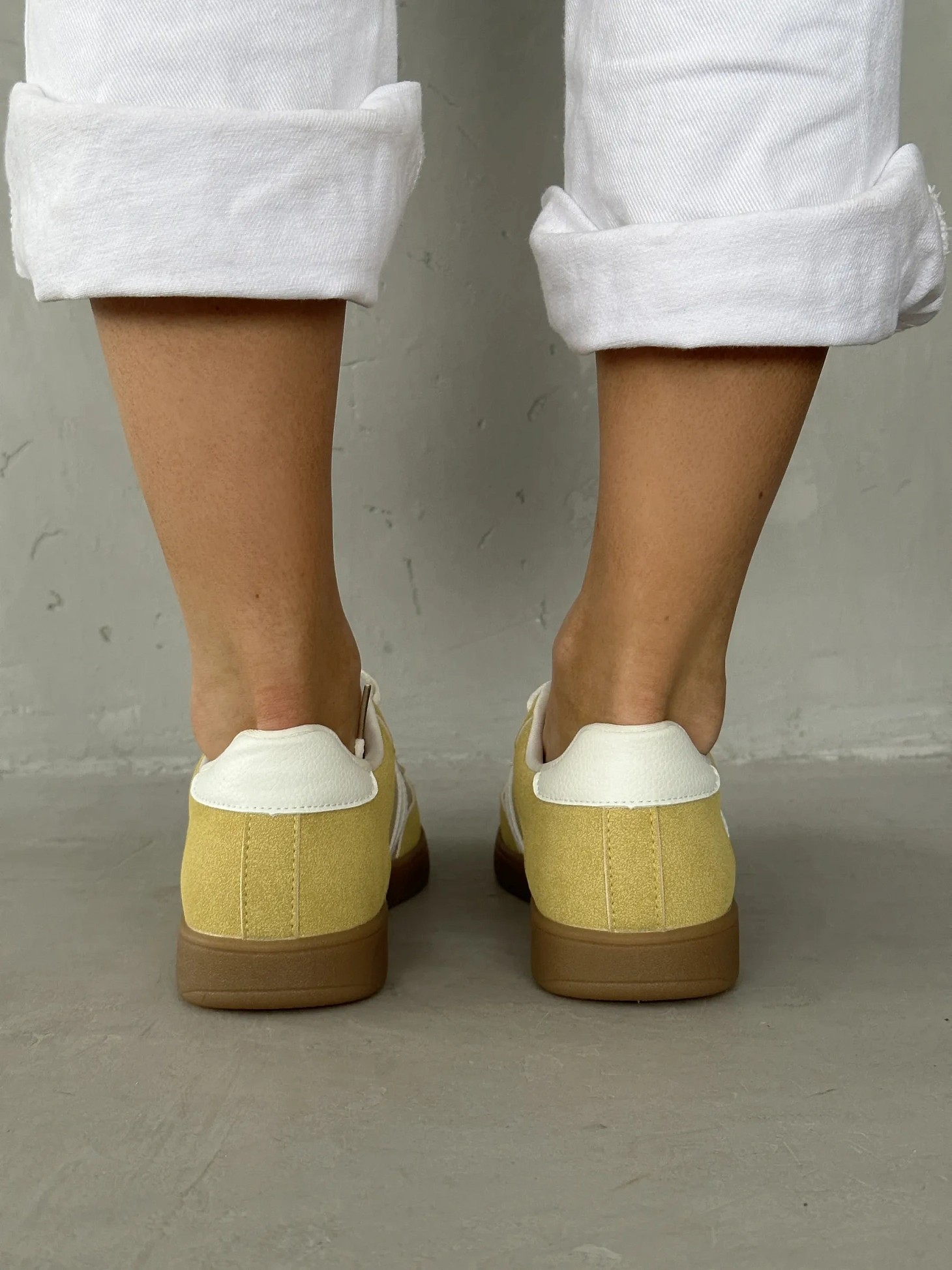 Кроссовки женские весна дышащие спортивные