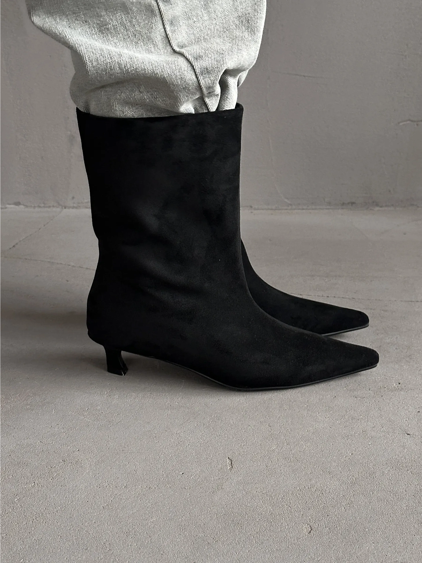 Ботильоны женские демисезонные на каблуке с острым носом