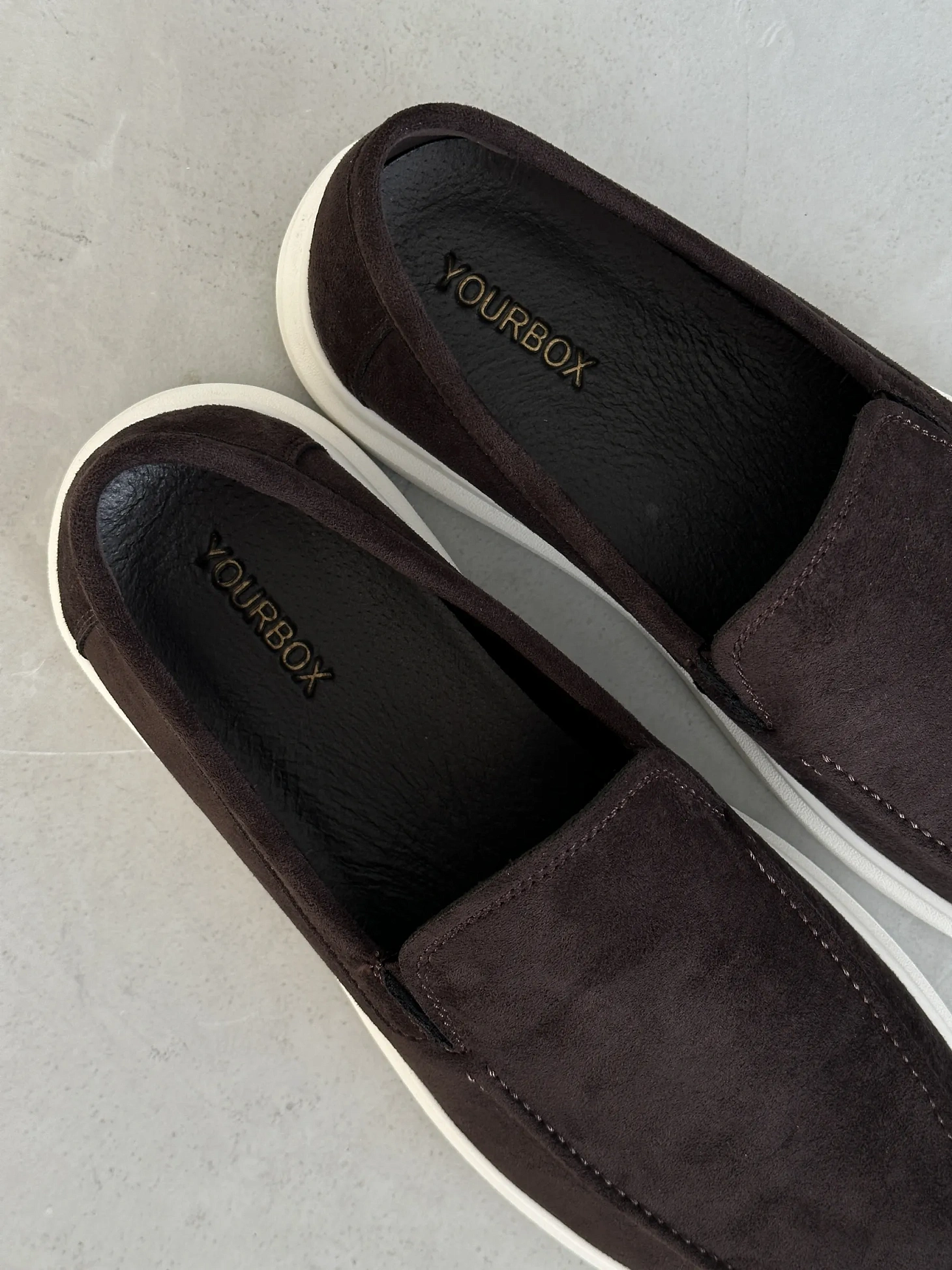 Замшевые лоферы мужские классические на платформе